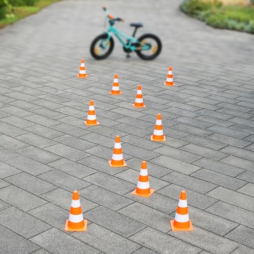 Miniatura 7 de Klein Theo 2946 Juego de pilones I 10 estables de plástico para marcar calles o porterías de fútbol I Dimensiones: 5.1 in x 5.1 in x 9.3 in I