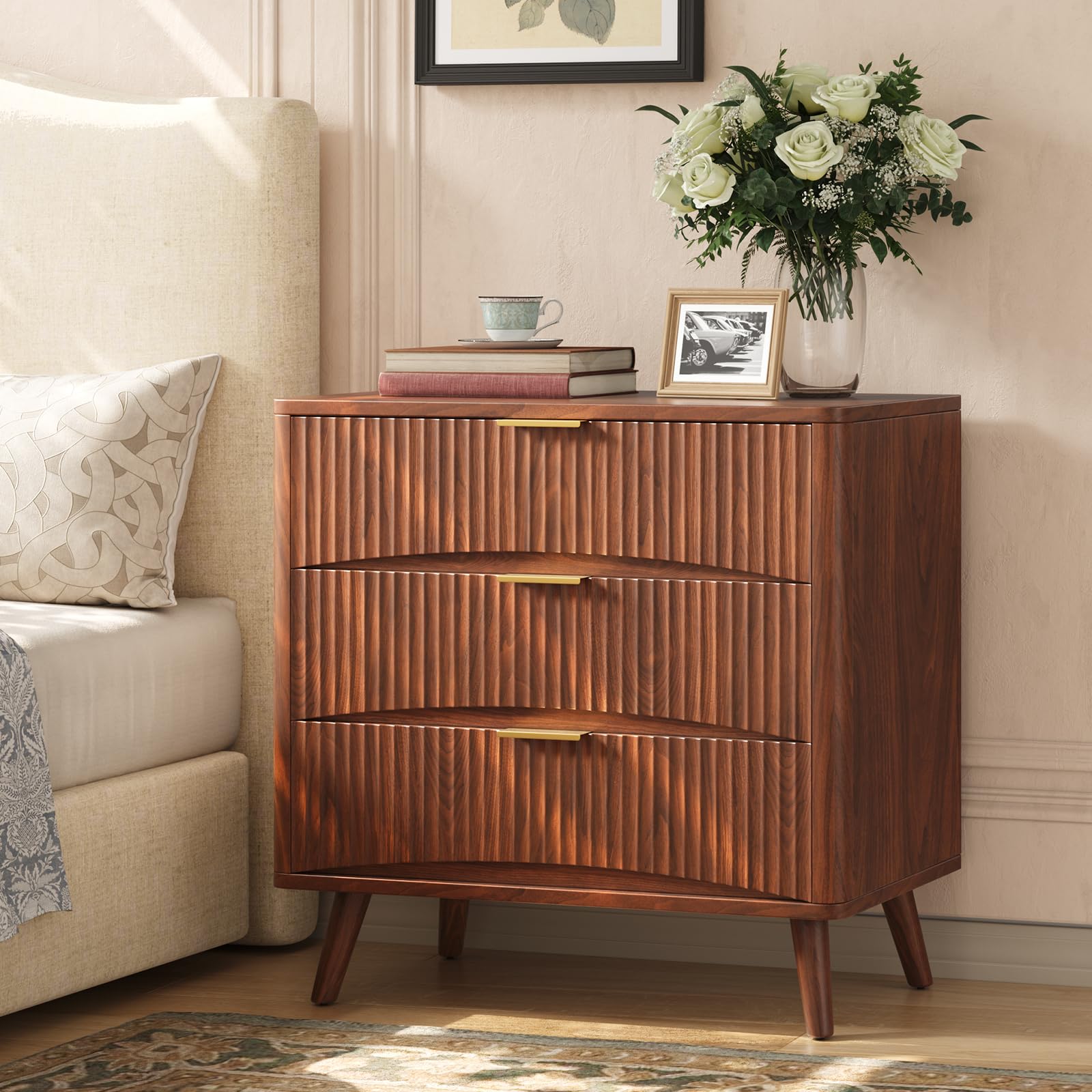Evermagin 31.5" W Larged Fluted Nightstand,Mid Century Modern Bedside Table