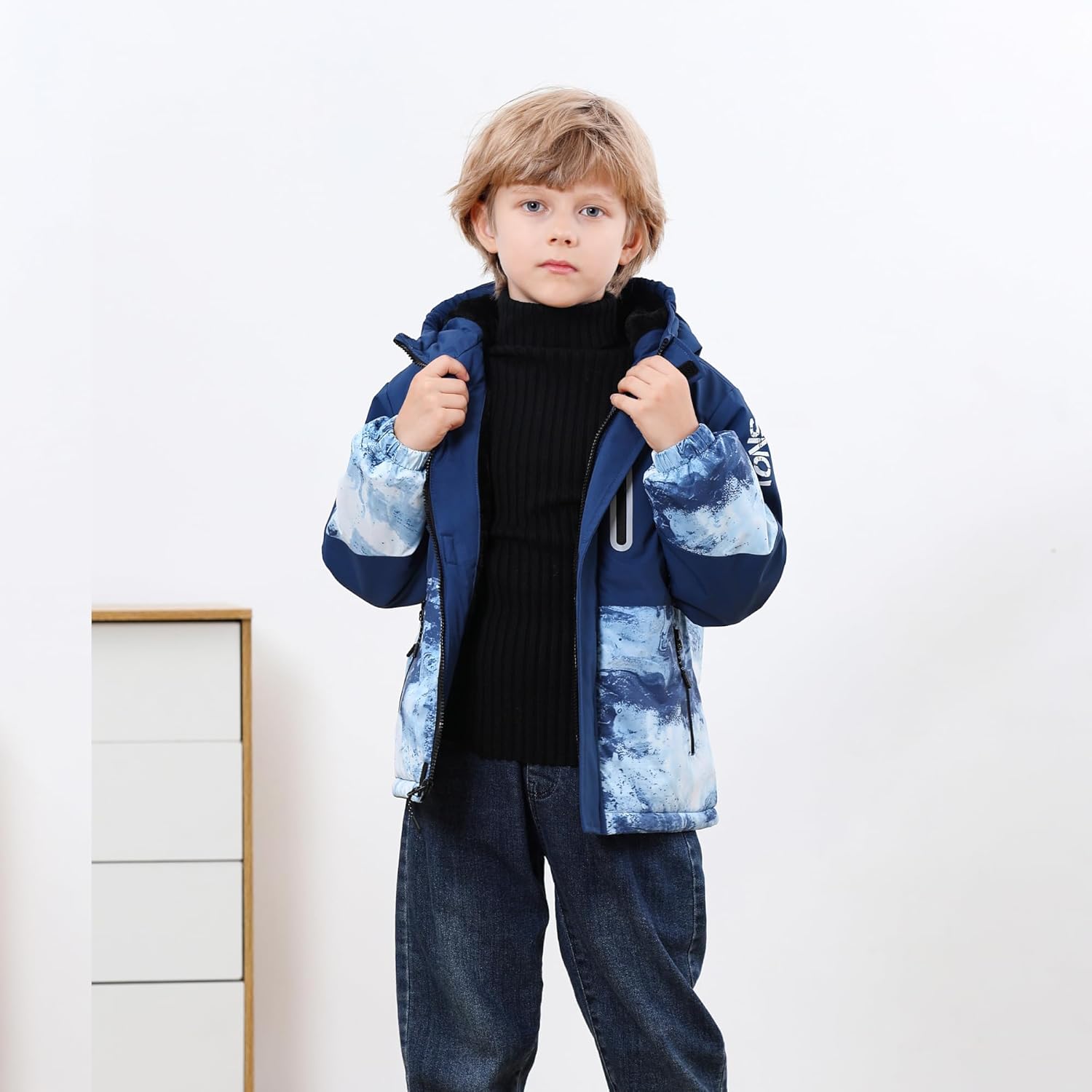 Boys' Waterproof skiing Jacket - Winter Fleece Lined Snowboarding Coat with Hood, Windproof Thermal Outer Shell for Kids