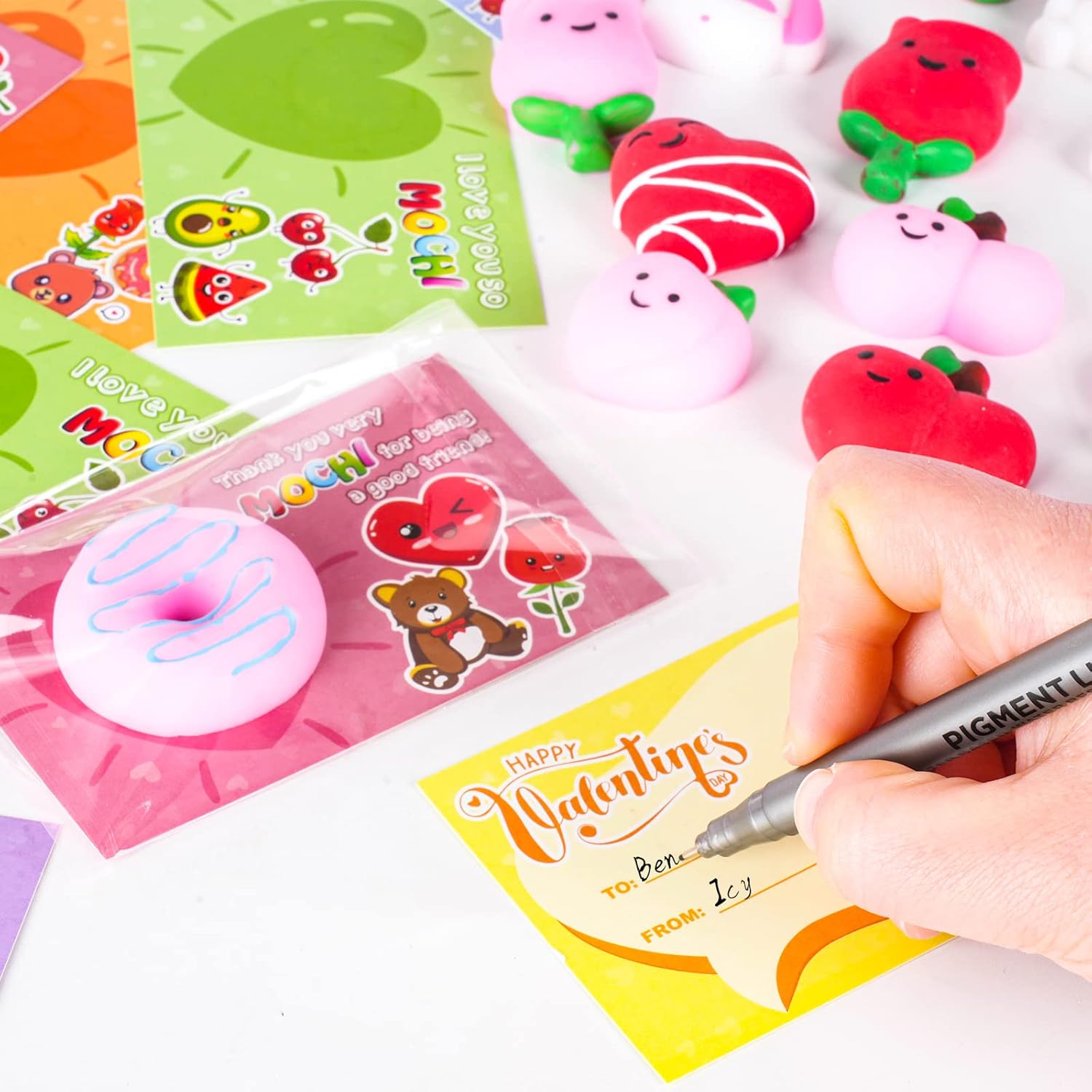 28 Pack Valentine’s Day Cards with Mochi Squishy Fidget Toys for Kids, Cute Kawaii Squishis Stress Relief Fidget Toy for Valentine Party Favors, School Classromm Exchage (Flowers Animals Fruits Mochi)