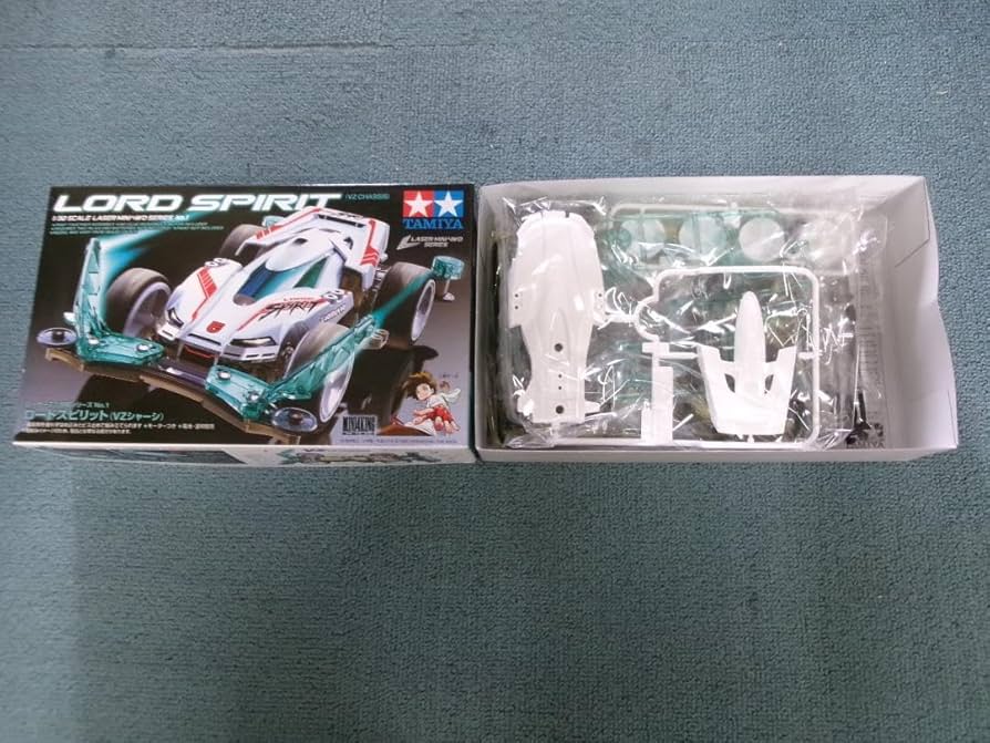 ミニ四駆 完成品　レーザーミニ四駆　3台セット Amazon.co.jp: レーザーミニ四駆 3台セット ロードスピリット