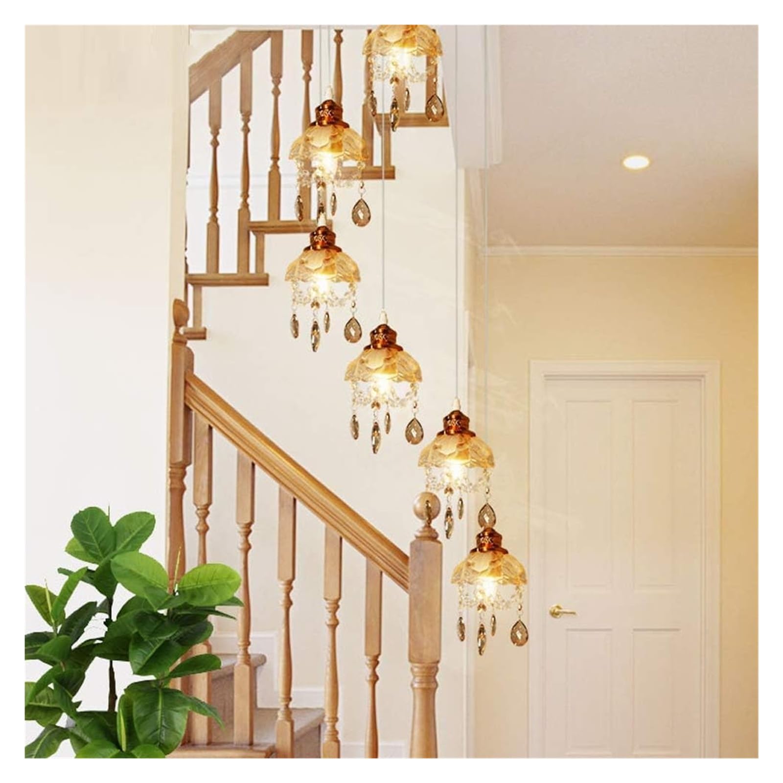 Lustre escalier en colimaçon à 6 boules de verre et cristal pour duplex