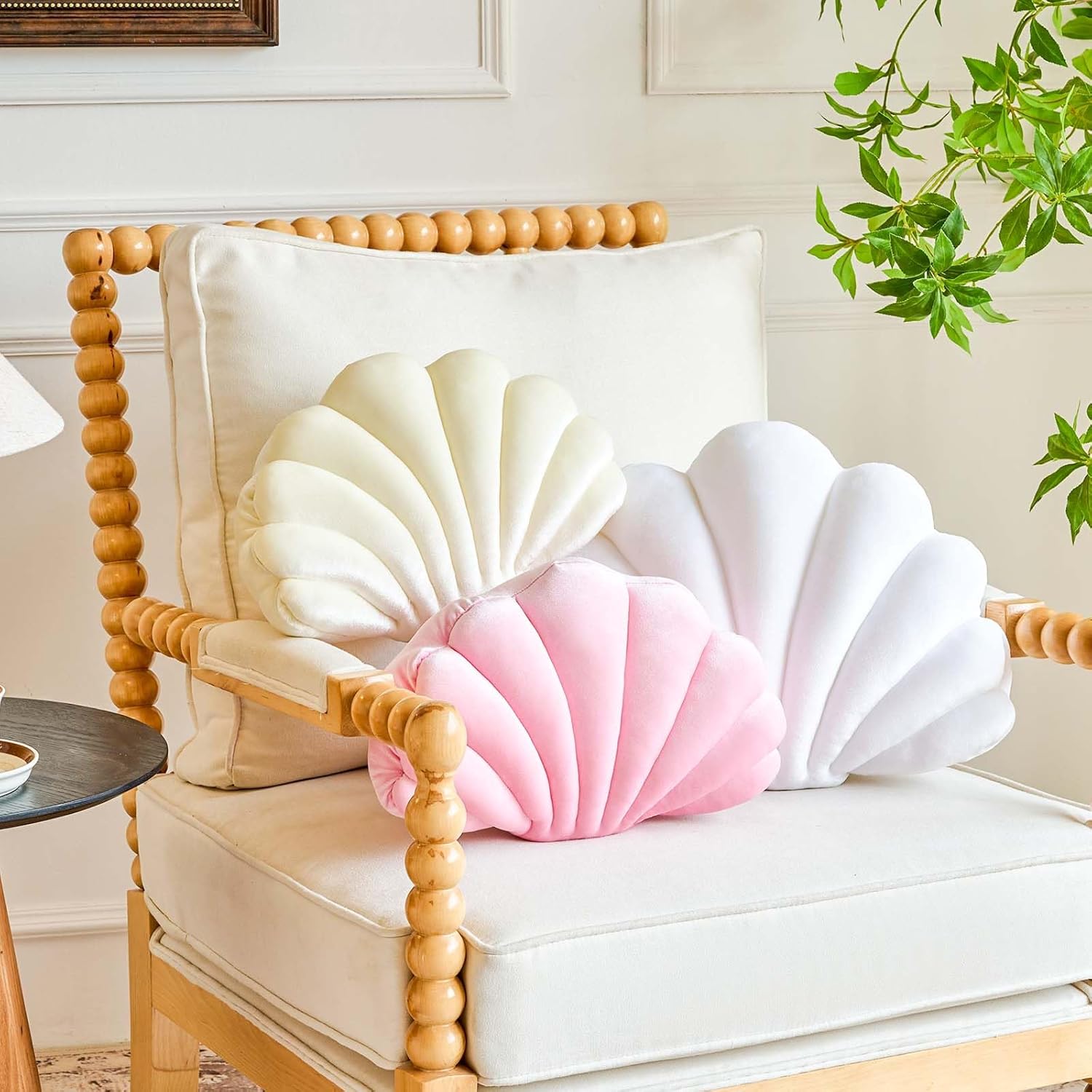 Lfsaaj Cream Seashell Throw Pillows, Shell Shaped Throw Pillows, 18 Inch Soft Velvet Home Decorative Pillow Plush Cushion for Bed Couch Living Sofa Room Decor Accent Throw Pillow