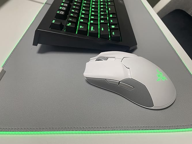 Razer Goliathus Extended Chroma Mercury White ゲーミングマウスパッド