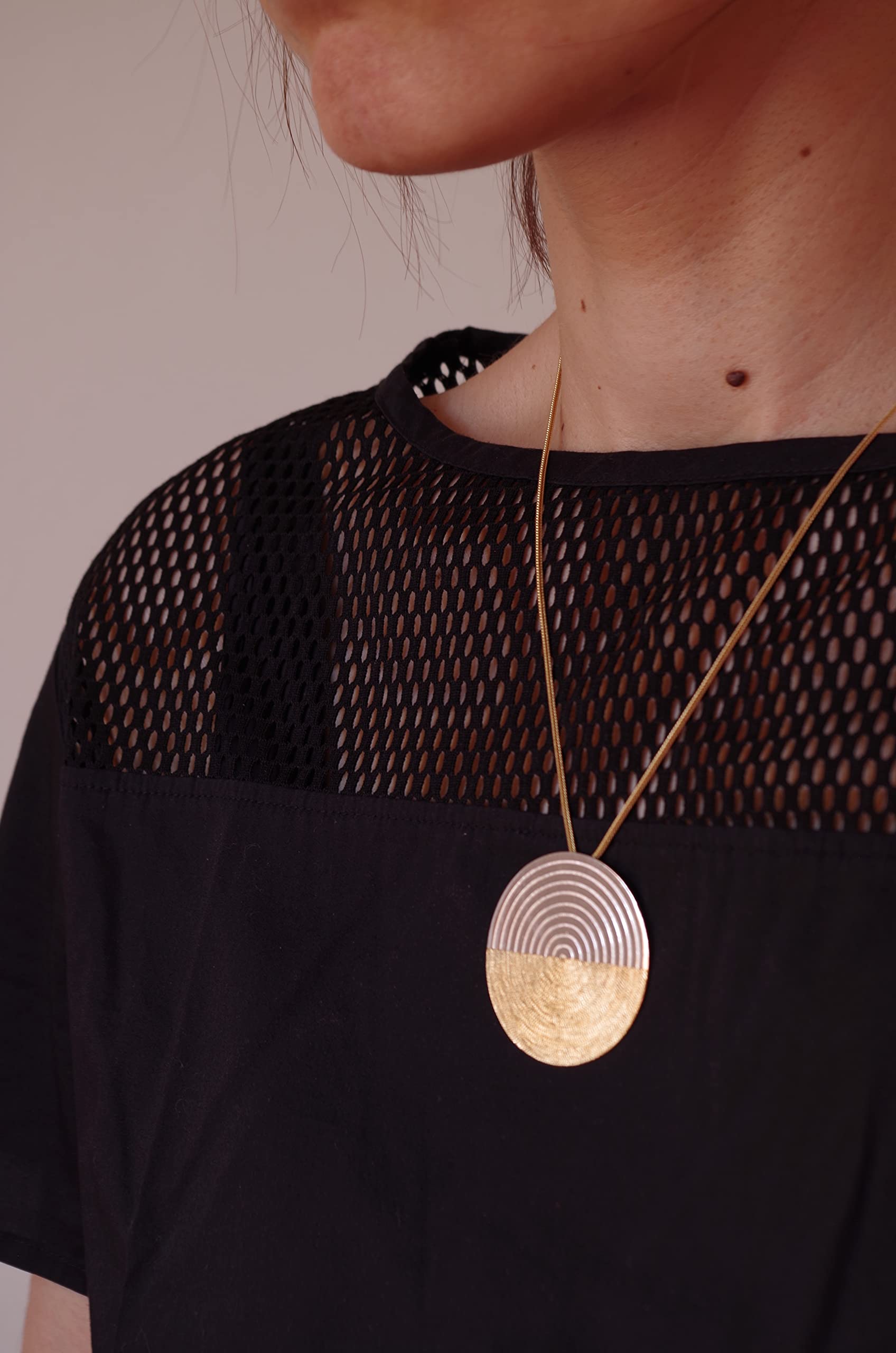 Generico Collana Medaglione a Disco 4cm, Argento Placcato Oro, Catena 45-50 cm, Realizzato in Italia