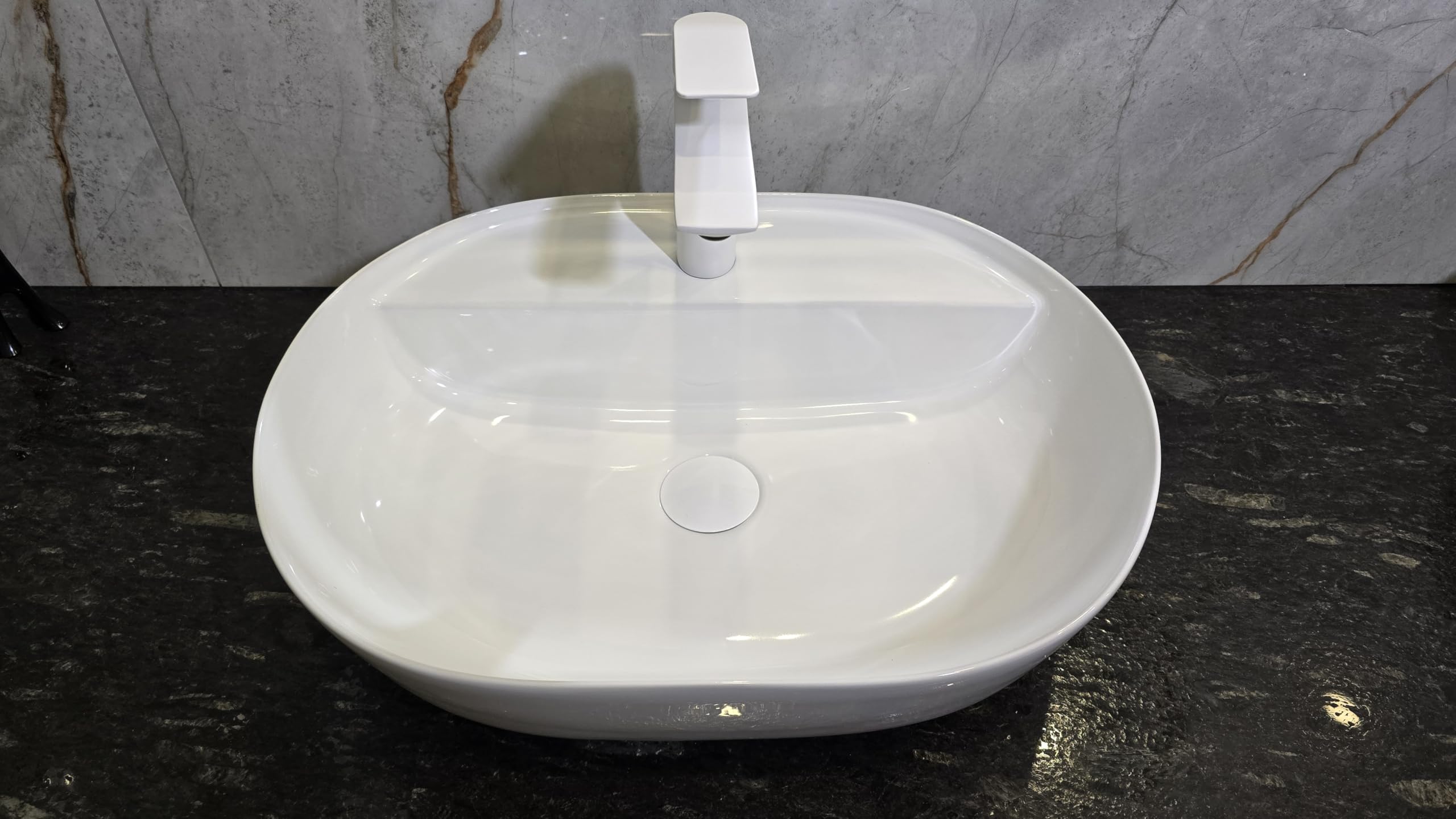 Waschbecken Oval Keramik - 50 x 40 x 13 cm - Weiß Aufsatzwaschbecken für das Badezimmer und Gäste-WC - Waschschale - Aufsatzbecken - Handwaschbecken -Design