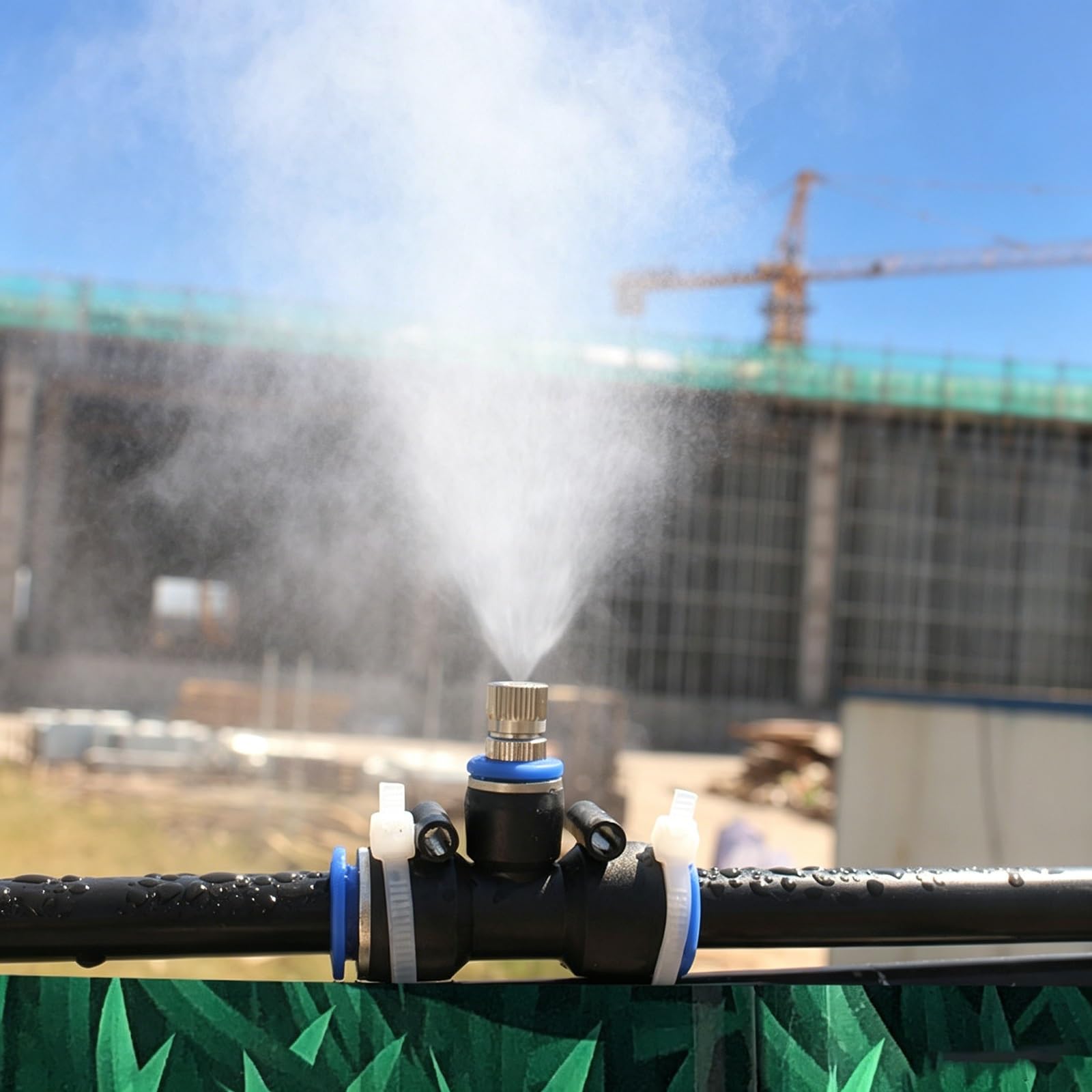 ERRULAN Sistema irrigazione Giardino Sistema Automatico irrigazione e dissipazione Calore, Kit nebulizzazione disinfezione Industriale, ugelli Regolabili, Installazione DIY | 98.5ft(30m)