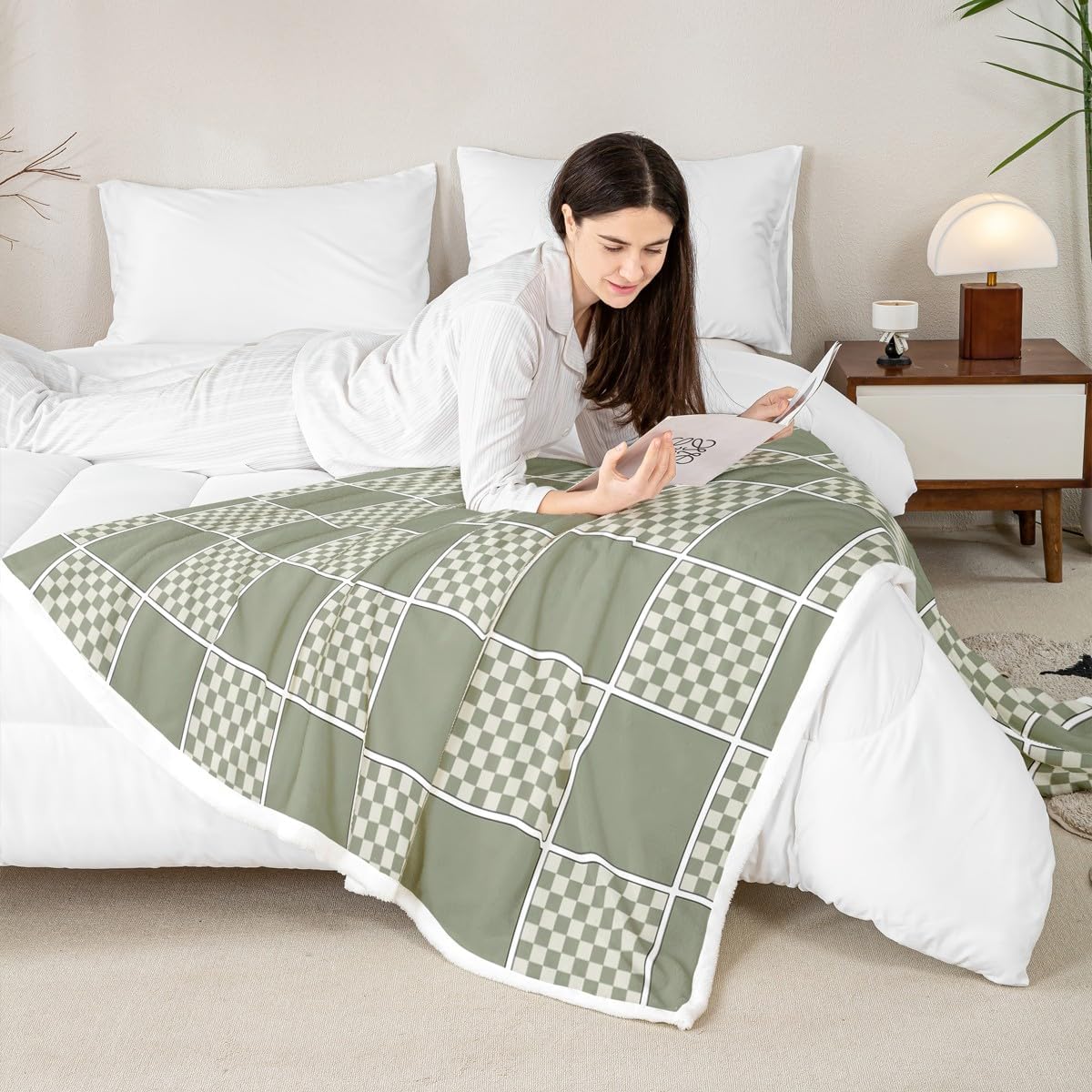 Erosebridal Sage Green Checkered Fuzzy Plush Throw Gingham Buffalo Plaid Fleece Blanket Geometric Grids Sherpa Blanket for Kids Boys Girls,Modern Decor for Bed Couch Baby 30"x40"