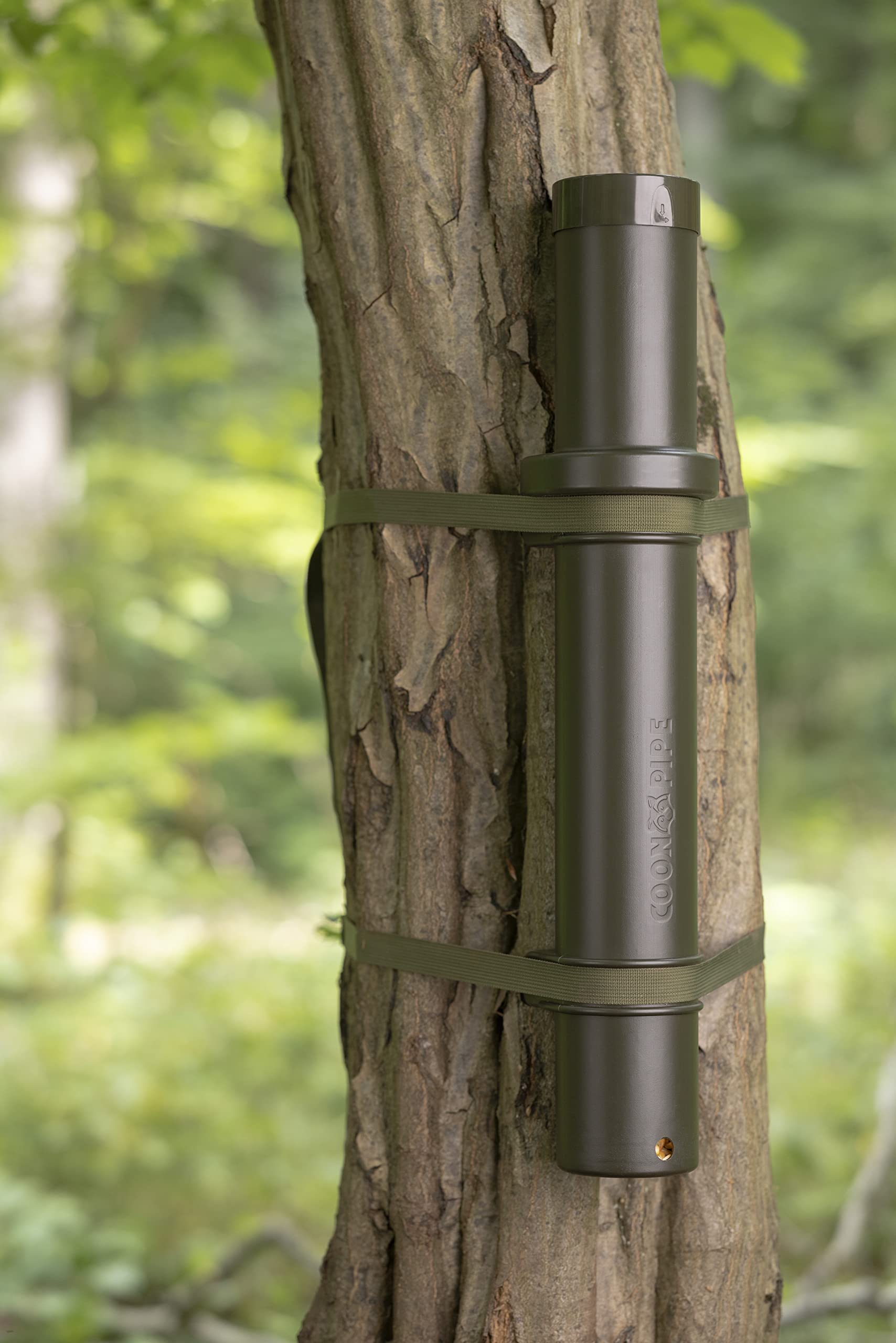 EUROHUNT Coonpipe, robuste Futterröhre für die Waschbärkirrung, einfaches Anlocken von Waschbären, inkl. Zwei Baumgurte zur schnellen Befestigung