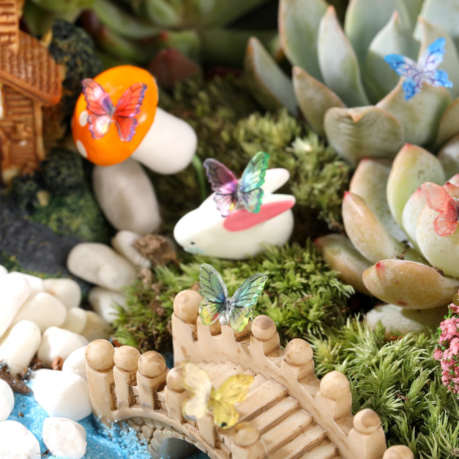 100 Mini-Schmetterlinge Aus Harz – 2 Designs, Ca. 1 Cm, Für Dioramen, Feengarten, Deko & Nagelkunst