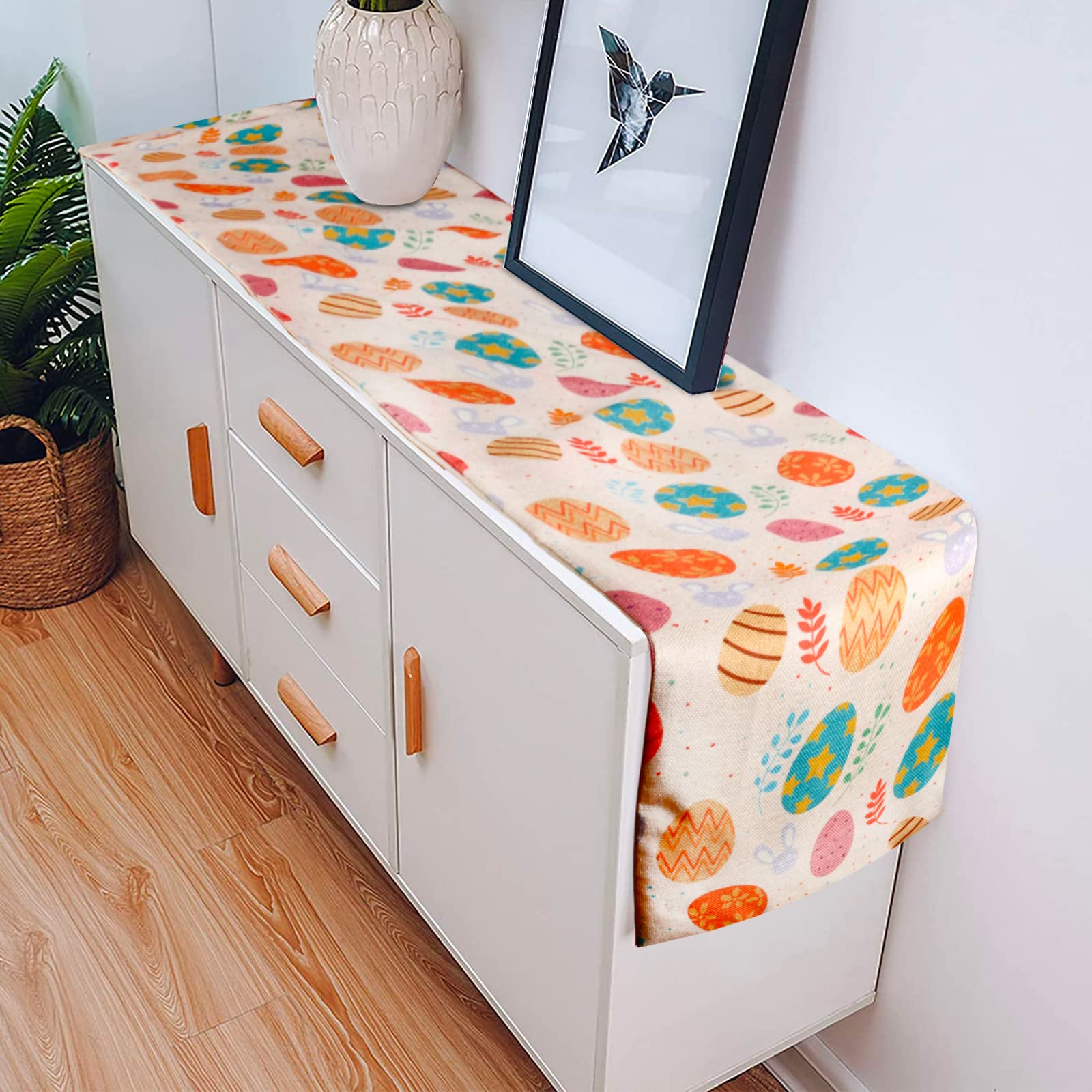 Tafelloper met hazen en hazen, lentebloemen, paasei tafelkleed, zomer