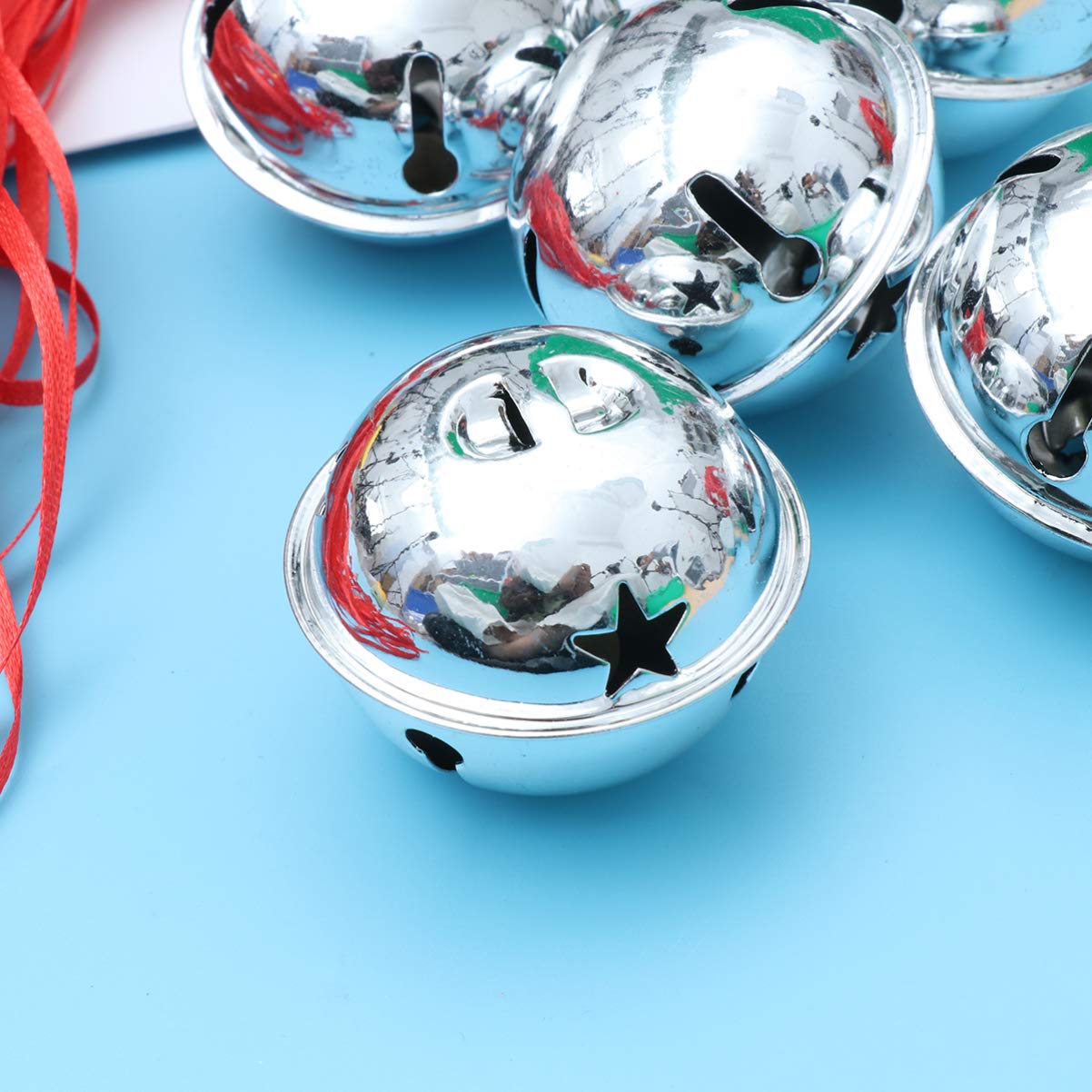 Amosfun 10pcs Christmas Jingle Bells with 10m Red Ribbons - Image 4