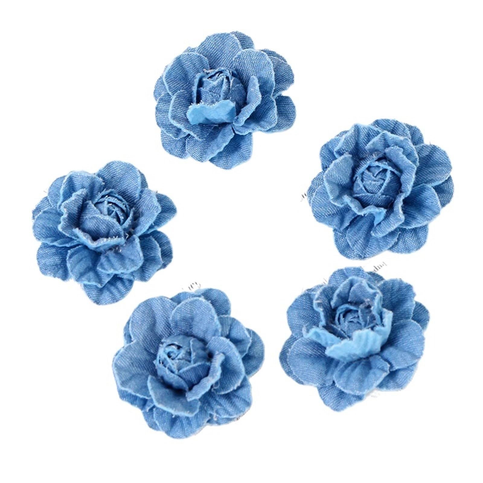 Fleurs artificielles en tissu bleu pour sublimer votre décoration de salle de mariage
