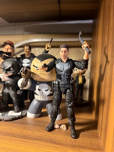 Buy MARVEL Legends Series, Daredevil: Born Again, 6-Inch Punisher