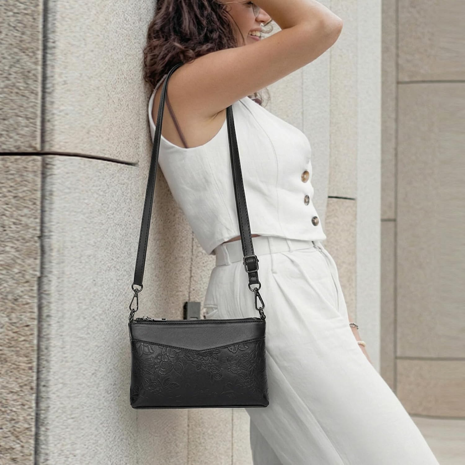 GAEKEAO Small Crossbody Bag for Women Vegan Leather Wristlet Clutch Wallet Purses Shoulder Bag with Adjustable Strap