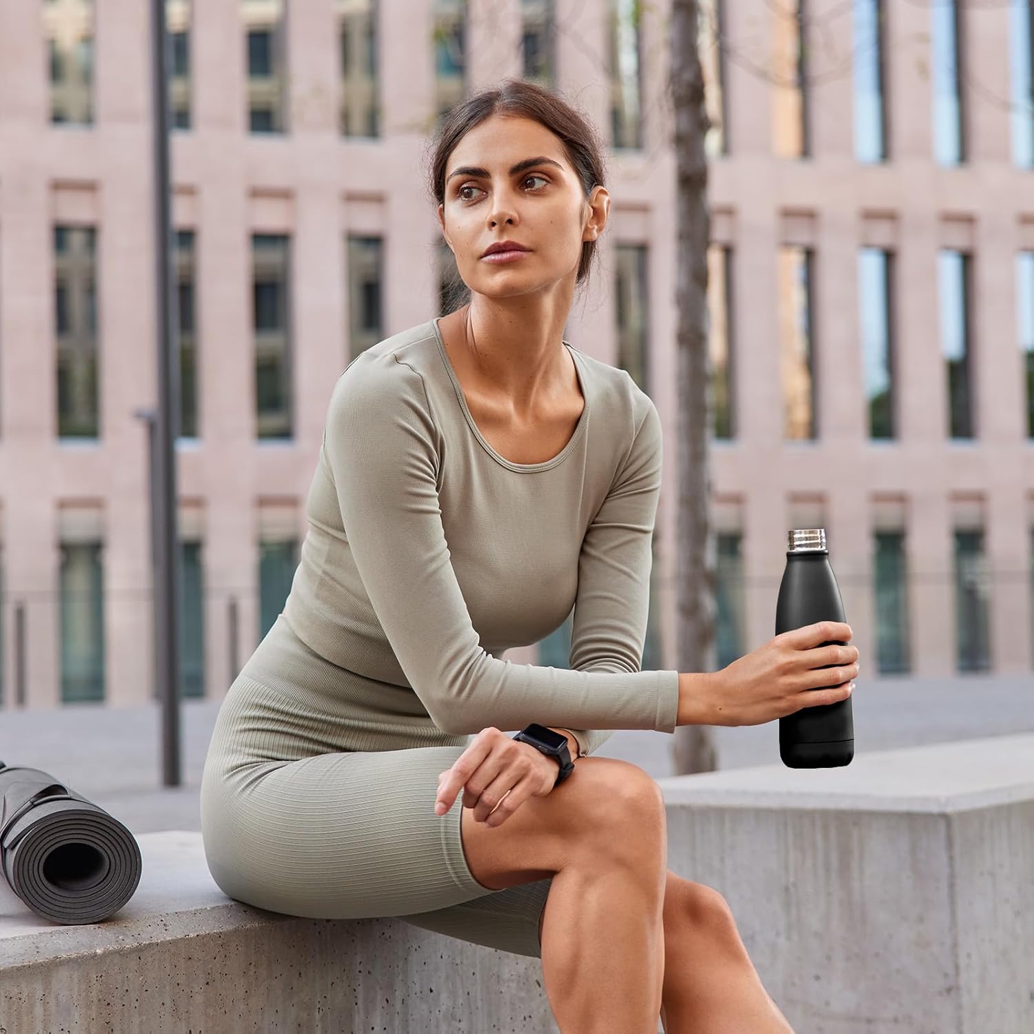 Mont-Clair l'O Stainless Steel Water Bottle, Vacuum insulated - BPA Free, 12h Hot & 24h Cold Drinks Bottle, Metal, 17 oz Leakproof, Ideal for Adult, Kids, Running - Black - Image 7