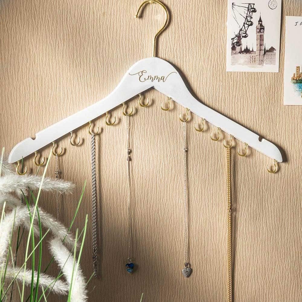 NICEDREAM Custom Name Necklace Holder Jewelry Hanger Bracelet Holder with 16 Hooks Personalized Name Necklace Organizer Wooden Hanging Jewelry Holder Gift for Her Women Girls Mom (White)