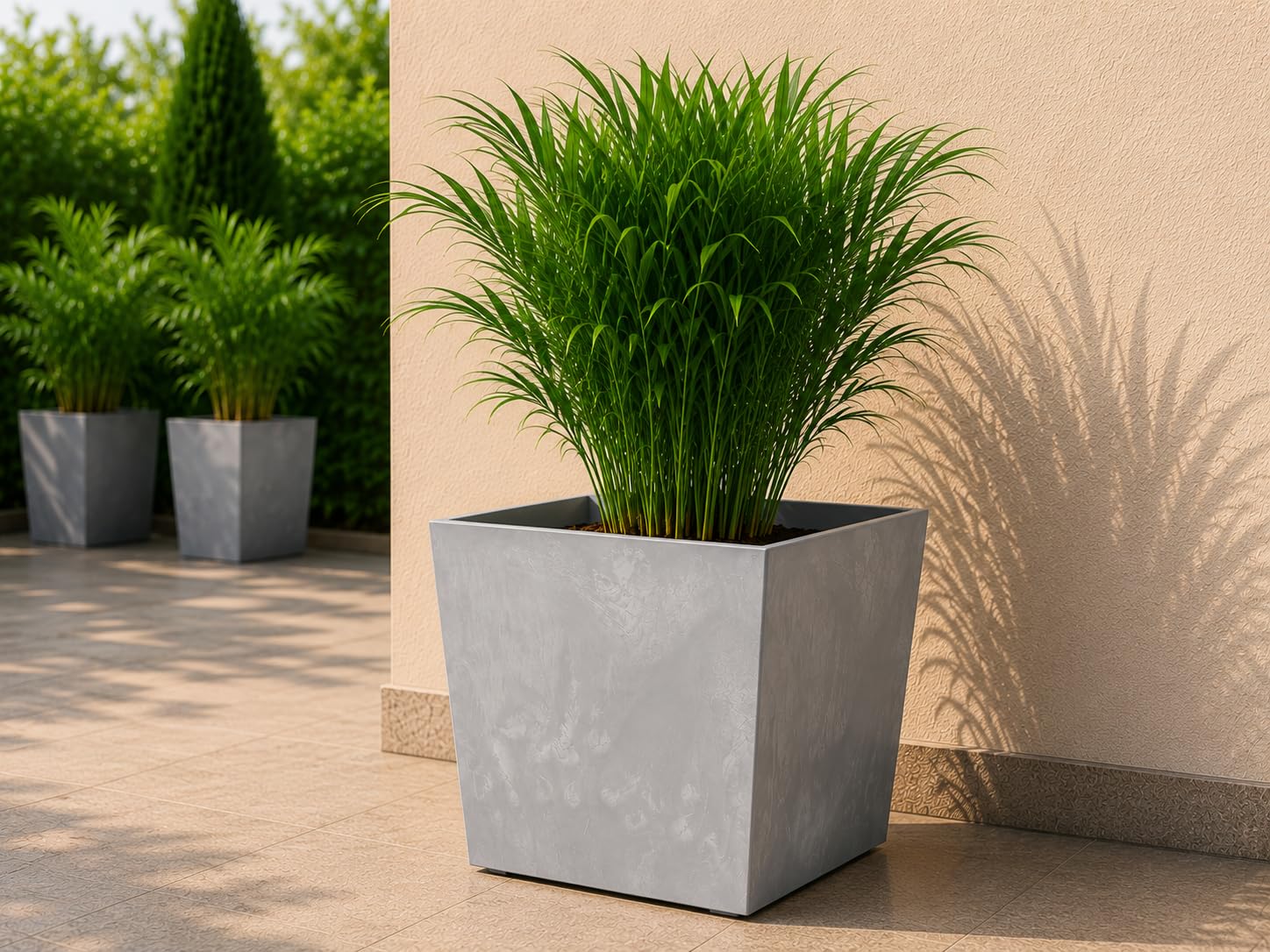 Gordanluk Square Planter Concrete Effect Plant Pot with Plant Riser Indoor Outdoor Flower Pot (Concrete Grey, 30cm x 30cm)