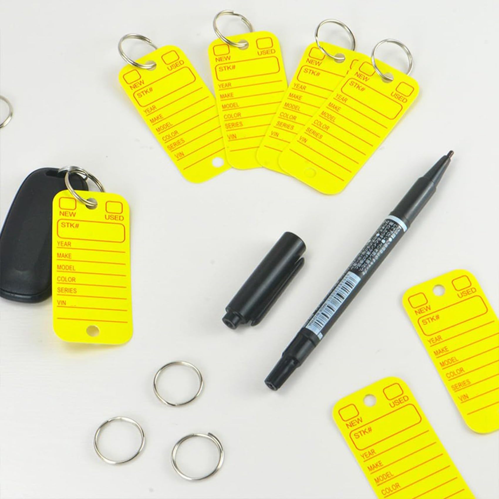 2X Etykiety z PVC z Etykietami i Kółkami, Zawieszki do Kluczy Samochodowych do Organizacji, Identyfikatory i Zawieszki do Bagażu z Markerami 200 Żółte