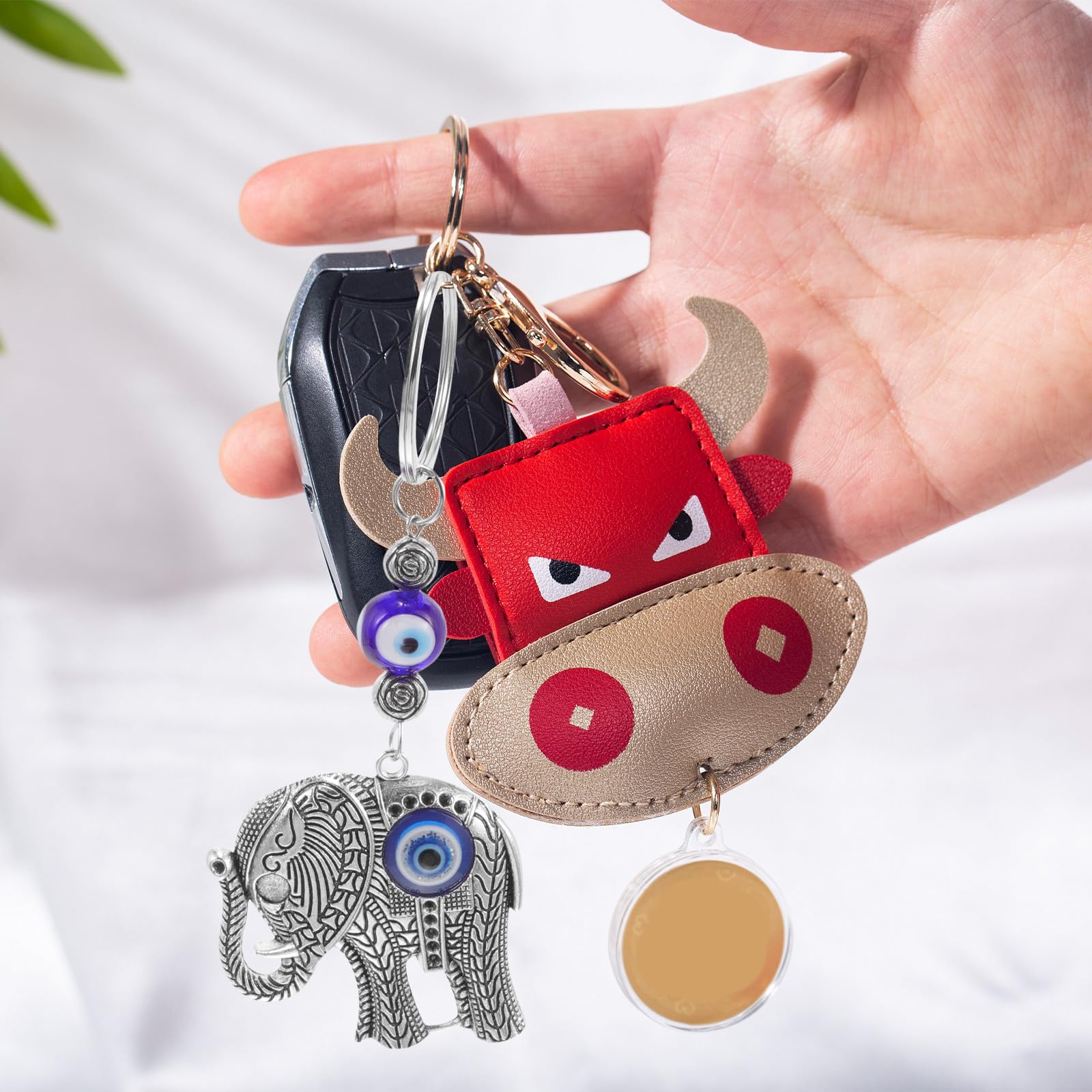 GALPADA Elefanten Schlüsselanhänger mit Blauem Auge Langlebiger Auto und Taschenanhänger aus Legierungsmaterial Modisches Geschenk für Freundinnen und Familienmitglieder