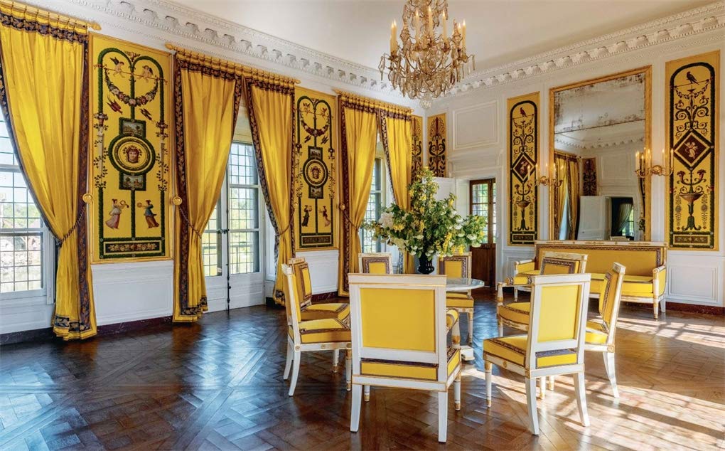 Trianon and the Queen's Hamlet at Versailles: A Private Royal Retreat