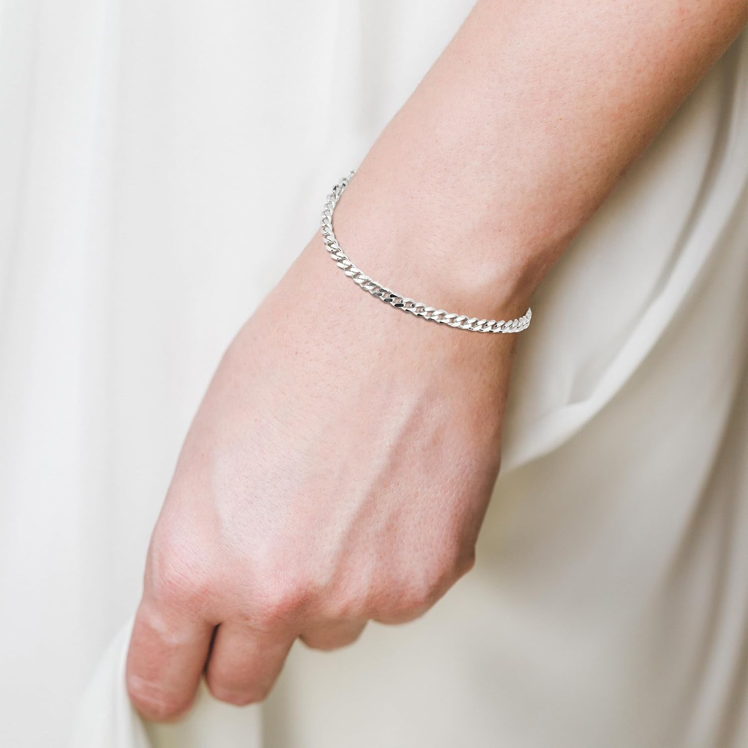 AeraVida Sterling Silver Cuban Curb Chain Bracelet – 7" Unisex .925 Polished Link Jewelry with Lobster Claw Clasp | Classic Lightweight Silver Chain for Daily Wear | 3mm Curb Link Bracelet - Image 2