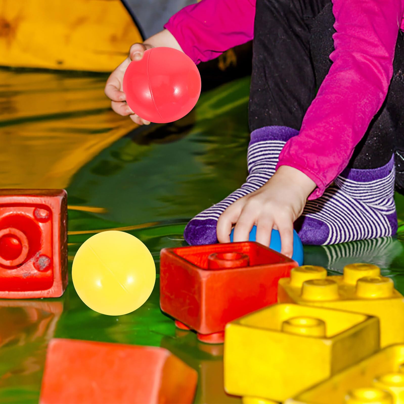 50 pezzi Palline Colorate per Piscina e Recinto Giochi Palline in Plastica Leggere per Adatte per Piscine Gonfiabili Tende e Aree Gioco per Riconoscimento Colori e Divertimento