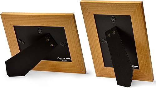 Miniatura 8 de A Grandchild is Someone Who Reaches For Your Hand But Touches Your Heart - Marco de fotos de madera natural grabado para retratos horizontales de 5