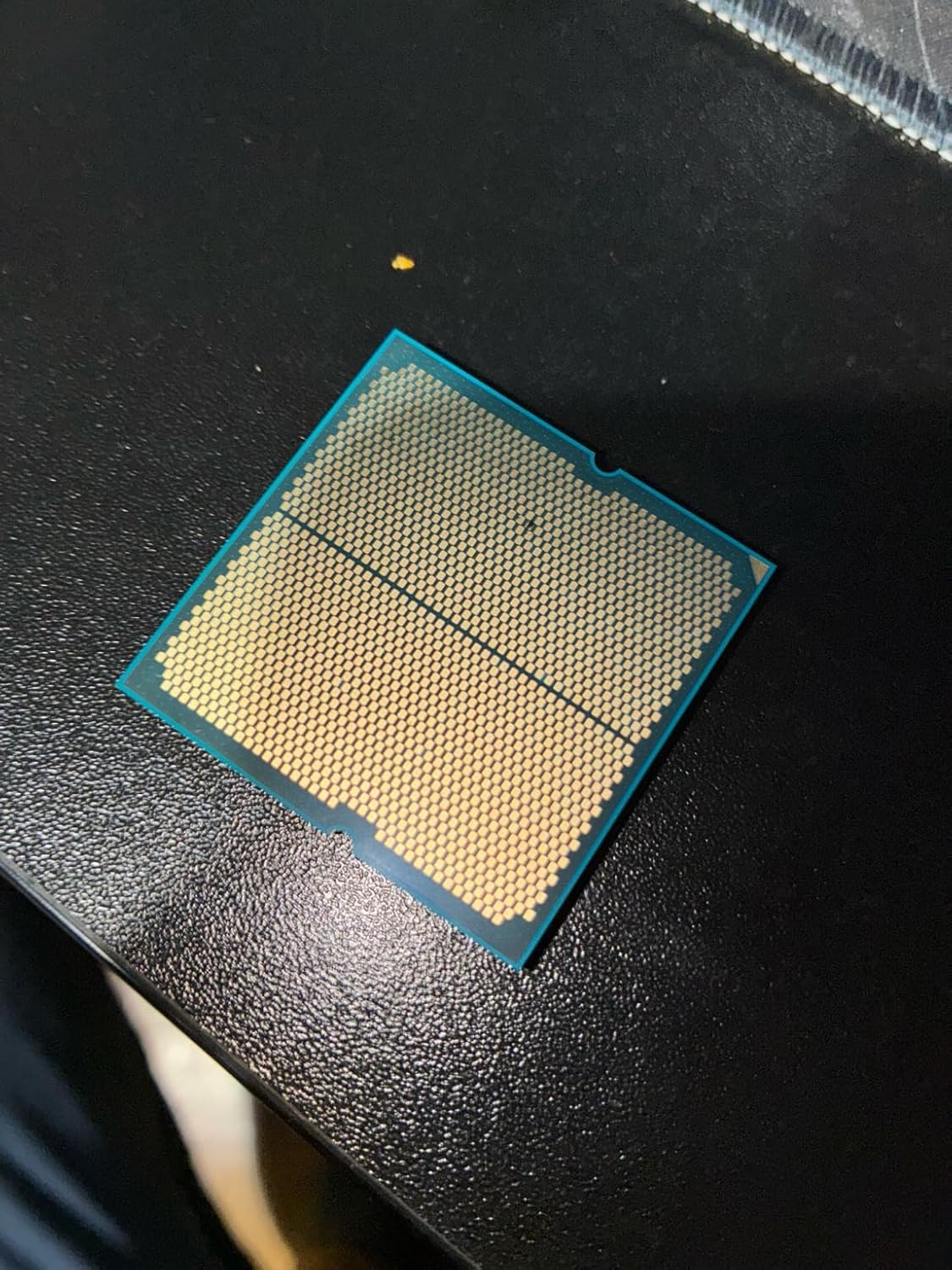 AMD Ryzen 5 9600X Altı Çekirdek 3.9 GHz Kutusuz Fansız İşlemci - Görsel 15