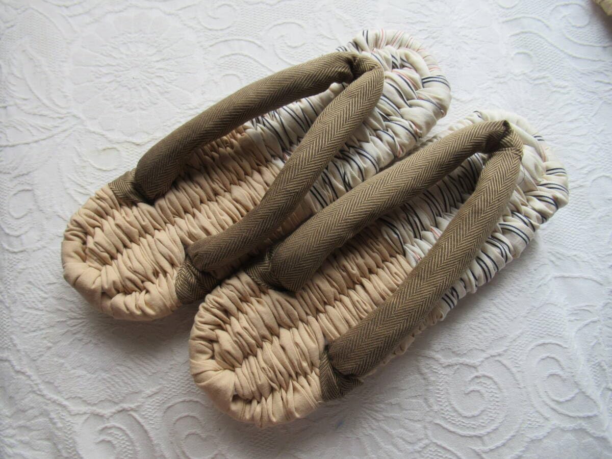 布草履 布ぞうり ストライプと無地の編み込み地 杉綾の鼻緒 26cm