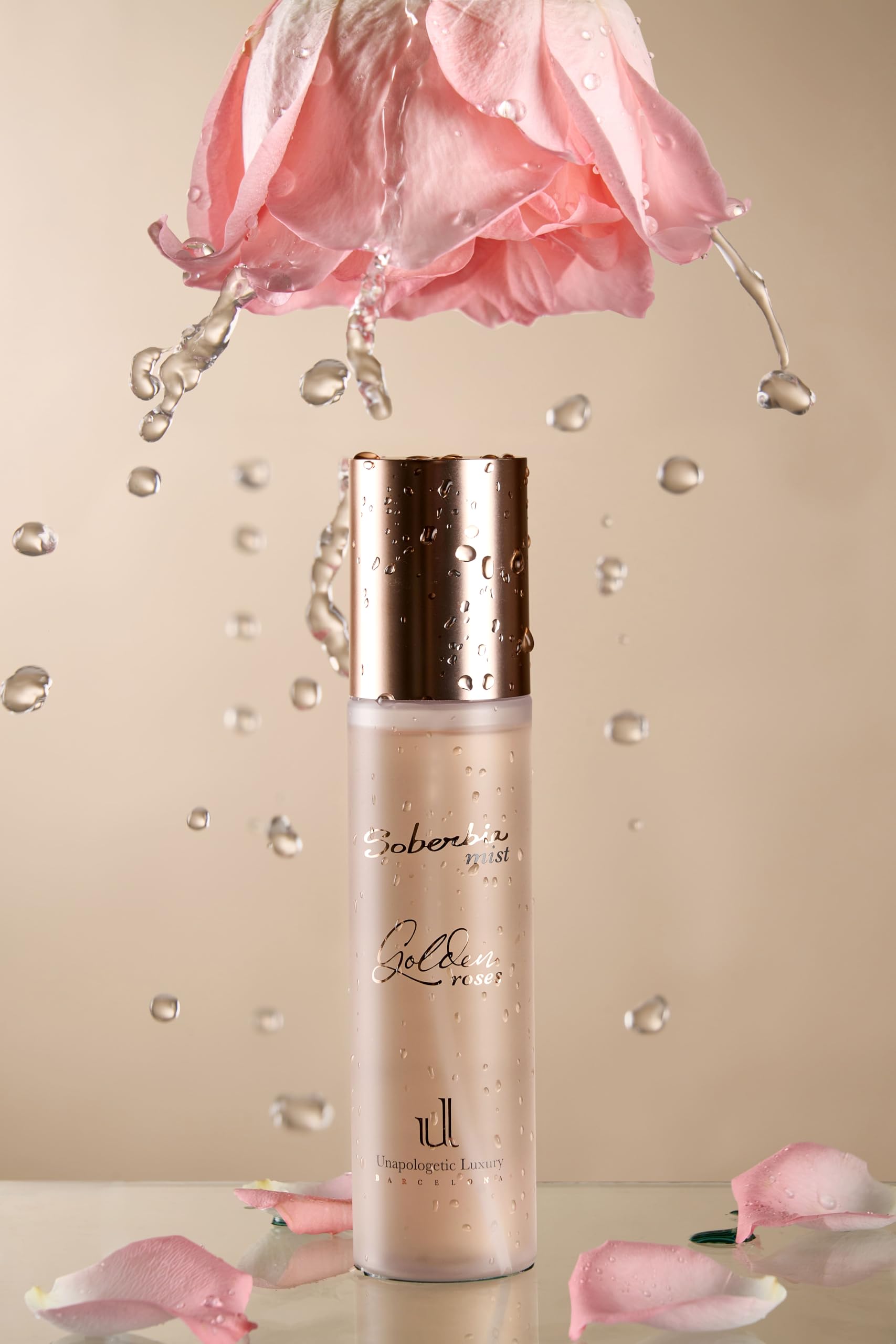 Unapologetic Luxury Soberbia Facial Mist – Tónico Facial Hidratante de Rosas y Oro – Para Todo Tipo de Piel – 150 ml