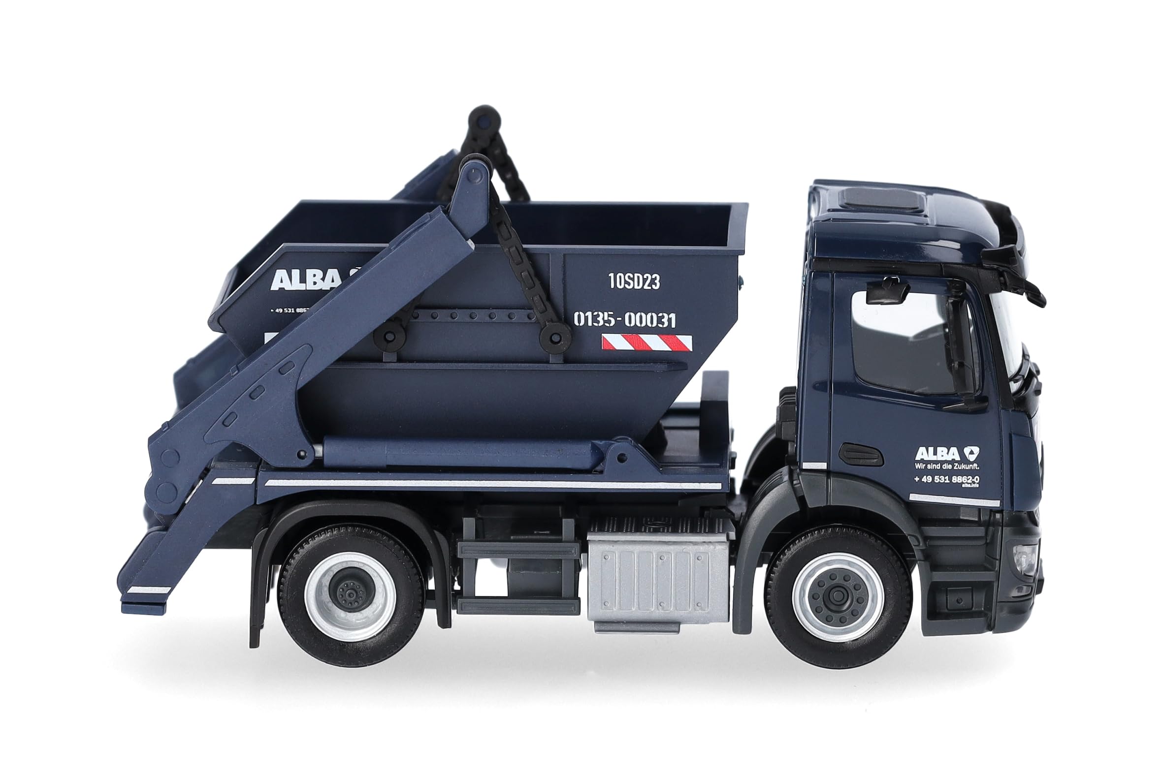 Herpa model ciężarówki Mercedes-Benz Actros S wywrotka hakowa AK12 „ALBA”, miniatura w skali 1:87, model kolekcjonerski, Made in Germany, tworzywo sztuczne