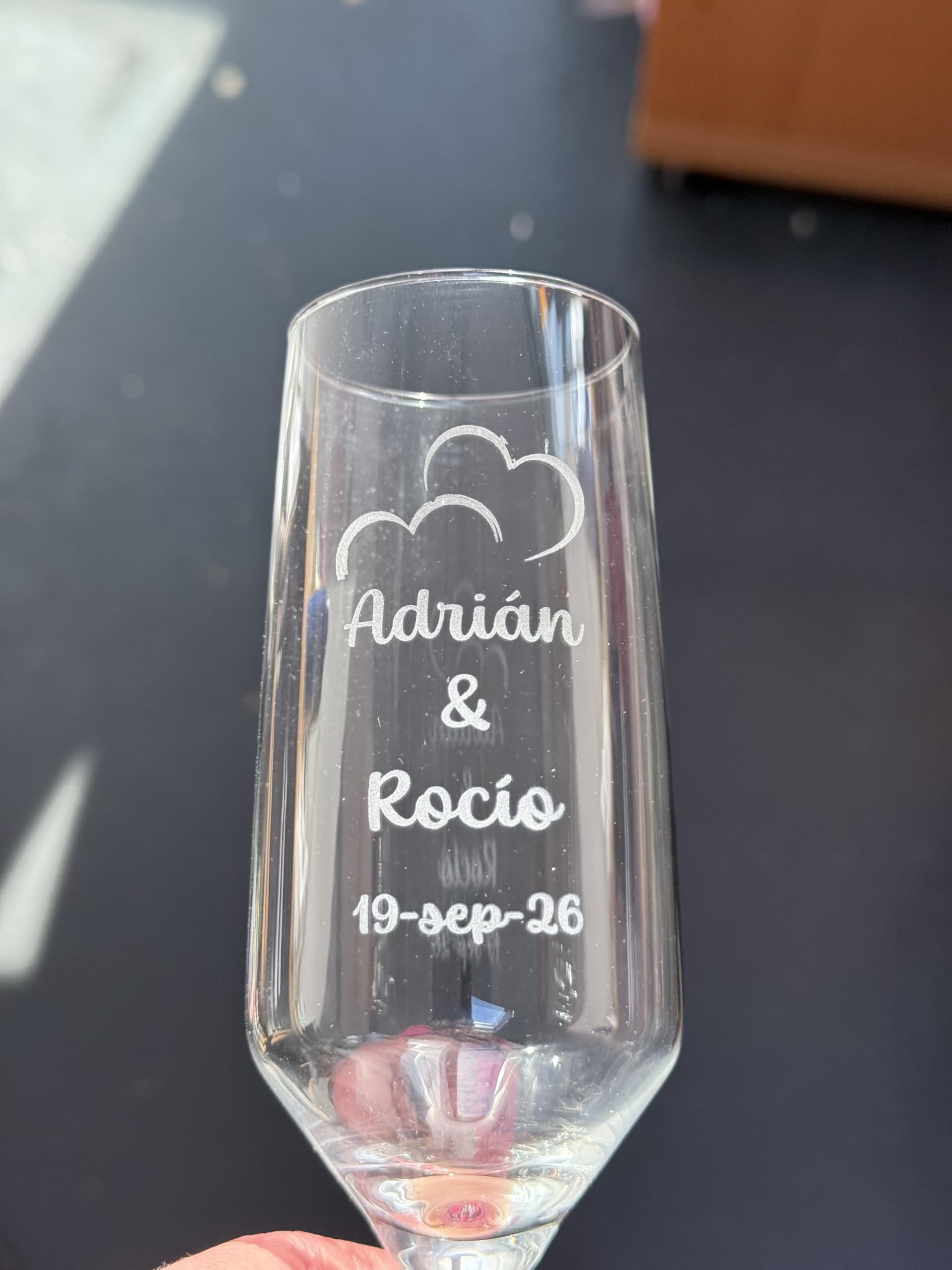 Pack de dos copas de cava personalizadas de cristal con caja - 21cl - Copas champán personalizadas para novios - Regalo de Boda, Celebraciones, Bodas de Oro o Bodas de Plata
