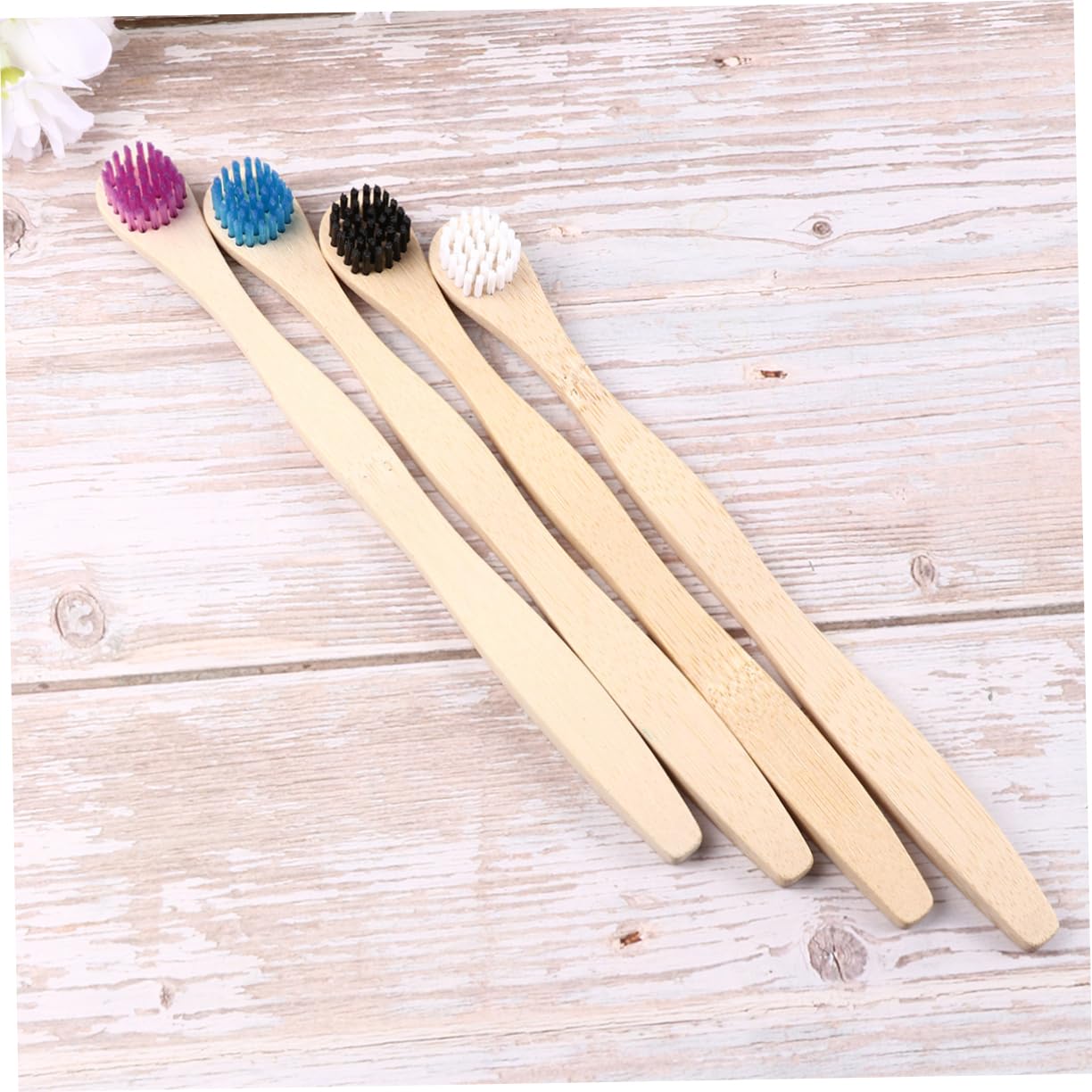 BEBEMOKO 4 Pack Tongue Cleaning Brush Bamboo Tongue Scraper Boys and Girls Adults Oral Ergonomic Grip