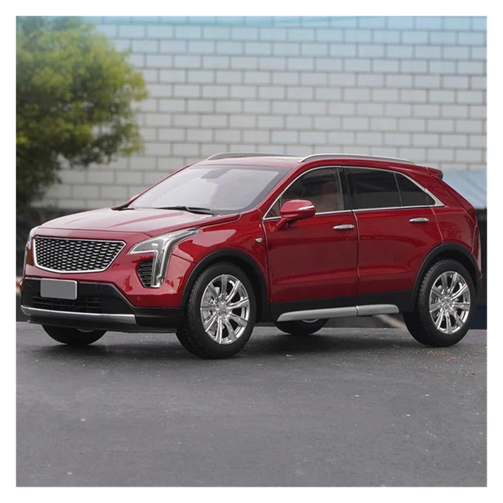 BANKOTO Diecast Car 1:18 For Cadillac XT4 SUV Alloy Car Model Diecasts Off-road Vehicles Collection Collectible