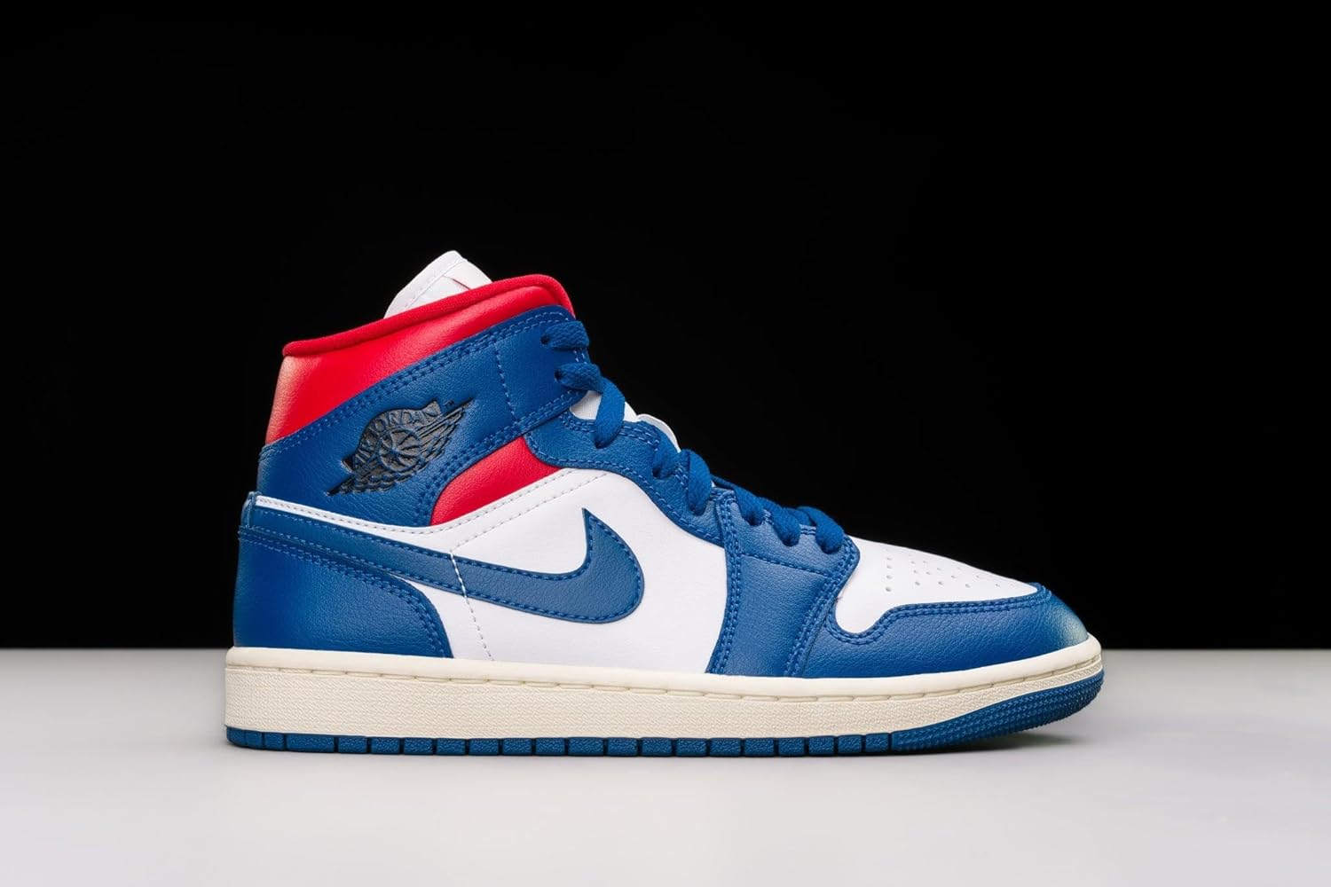 Nike Men's Air Jordan 1 Mid Basketball Shoes
