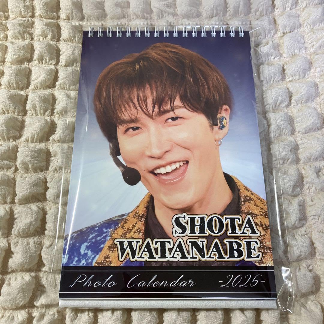 Amazon.co.jp: 渡辺翔太2025フォトカレンダー 卓上タイプしょっぴー