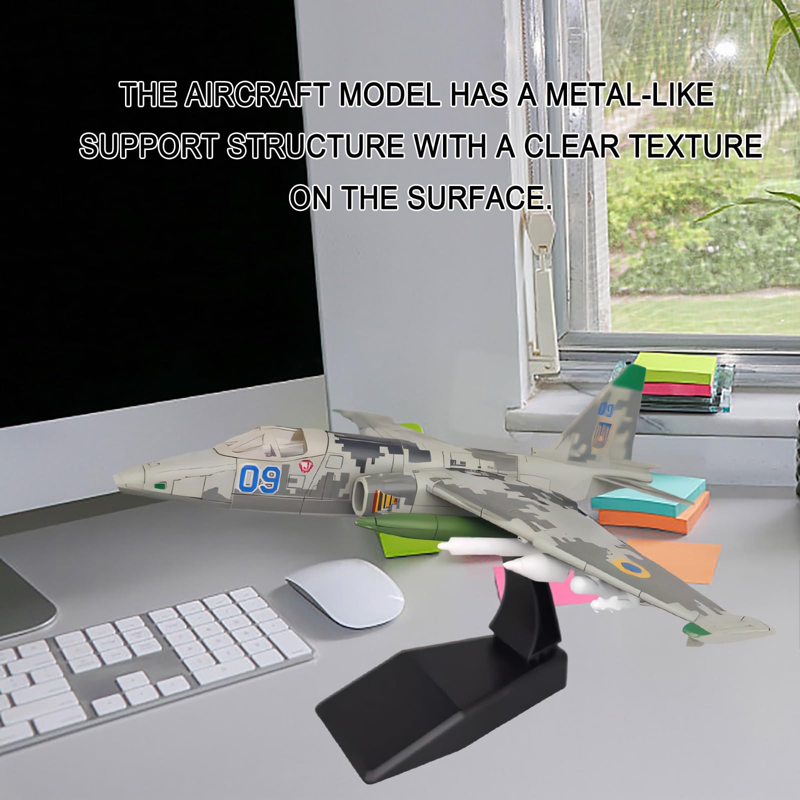 Modello aereo militare preassemblato Su-25 in scala 1:72 con espositore Regalo collezione perfetto for uomini, appassionati aviazione, espositore for decorazioni casa ufficio