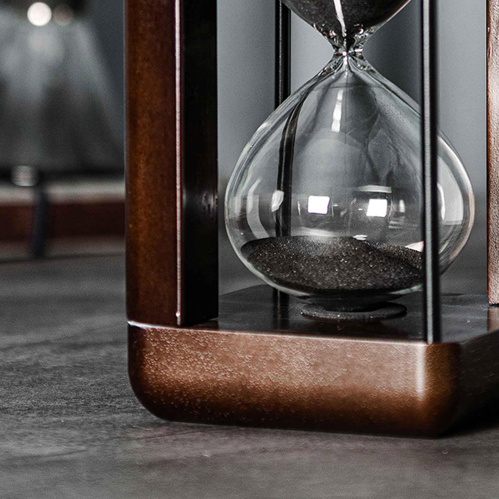 Temporizador de reloj de arena de 60 minutos, marco de madera y metal, temporizador de arena decorativo para oficina, yoga, decoración del hogar (arena negra, tamaño grande)