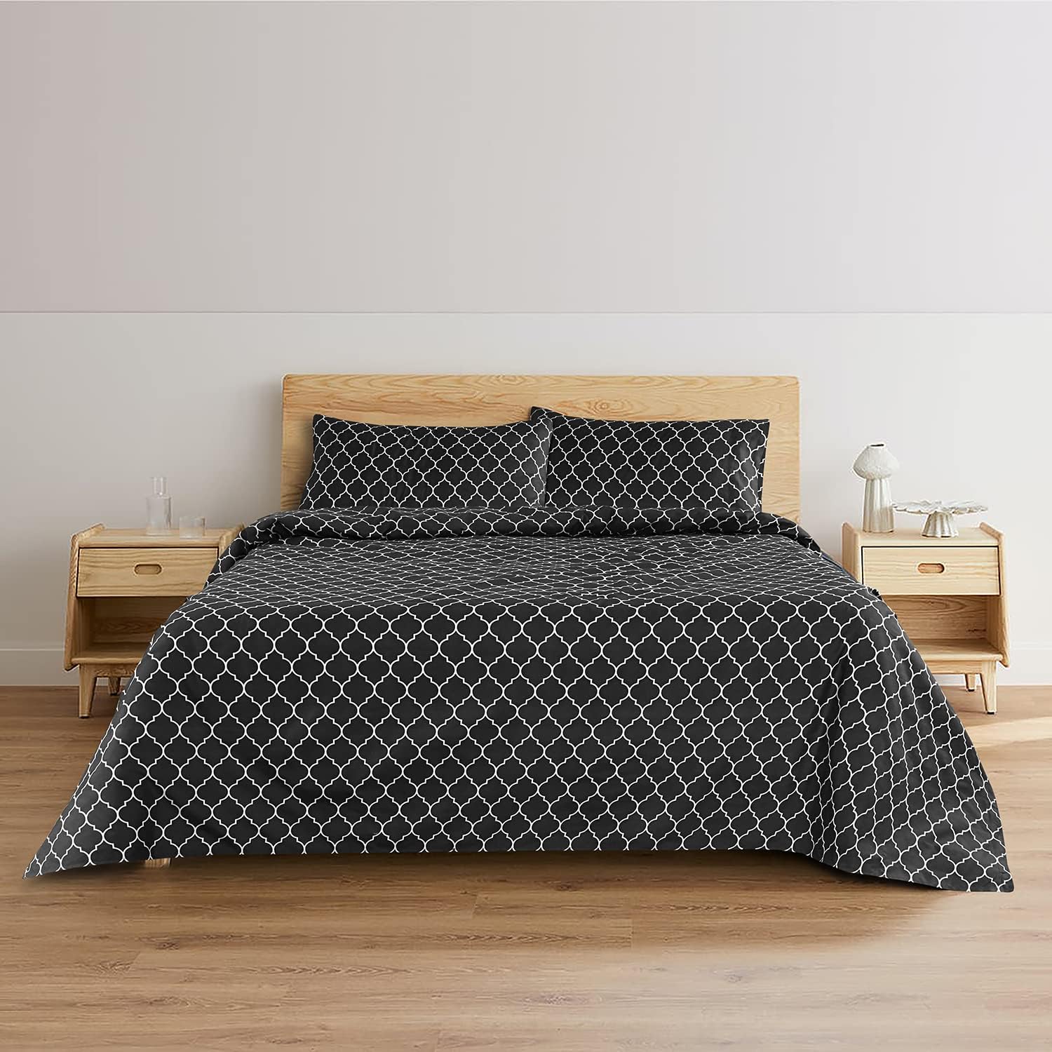 VISI-ONE BLC King Quatrefoil Sheet Set, Super Soft Brushed Microfiber 1800 Thread Count Bedding, Extra Soft Cooling Bed Sheet, Deep Pocket up to 15-inch Mattress, Wrinkle, Fade, Shrink Resistant