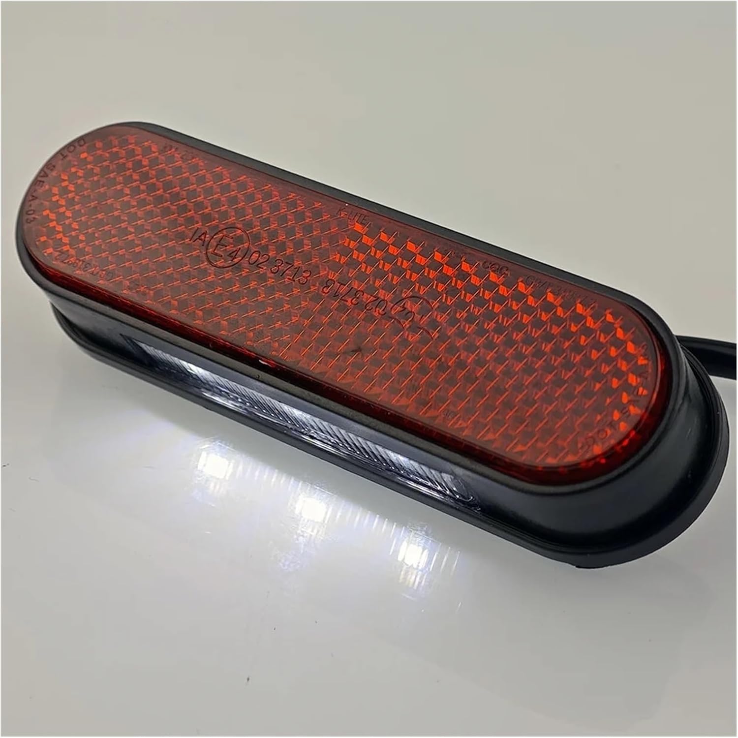 ユニバーサルオートバイ車リアリフレクター3 ライト 統合ライセンスプレートライトテールレッドリフレクター安全パネル バイクのテールラ