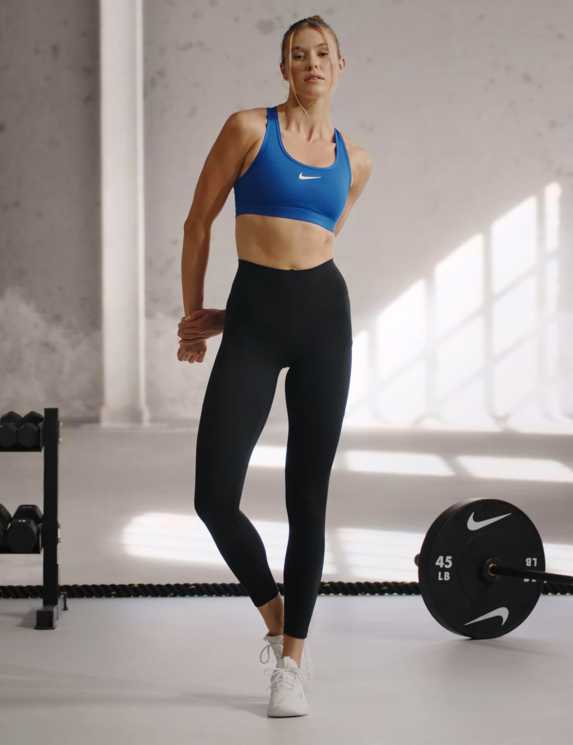 NIKE Women's W Nk Swsh Med SPT Bra Bra