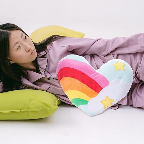 Miniatura 8 de STOBOK Almohada de corazón de felpa arcoíris para decoración de Navidad, almohadas en forma de corazón, juguetes con patrón de estrella para niños y