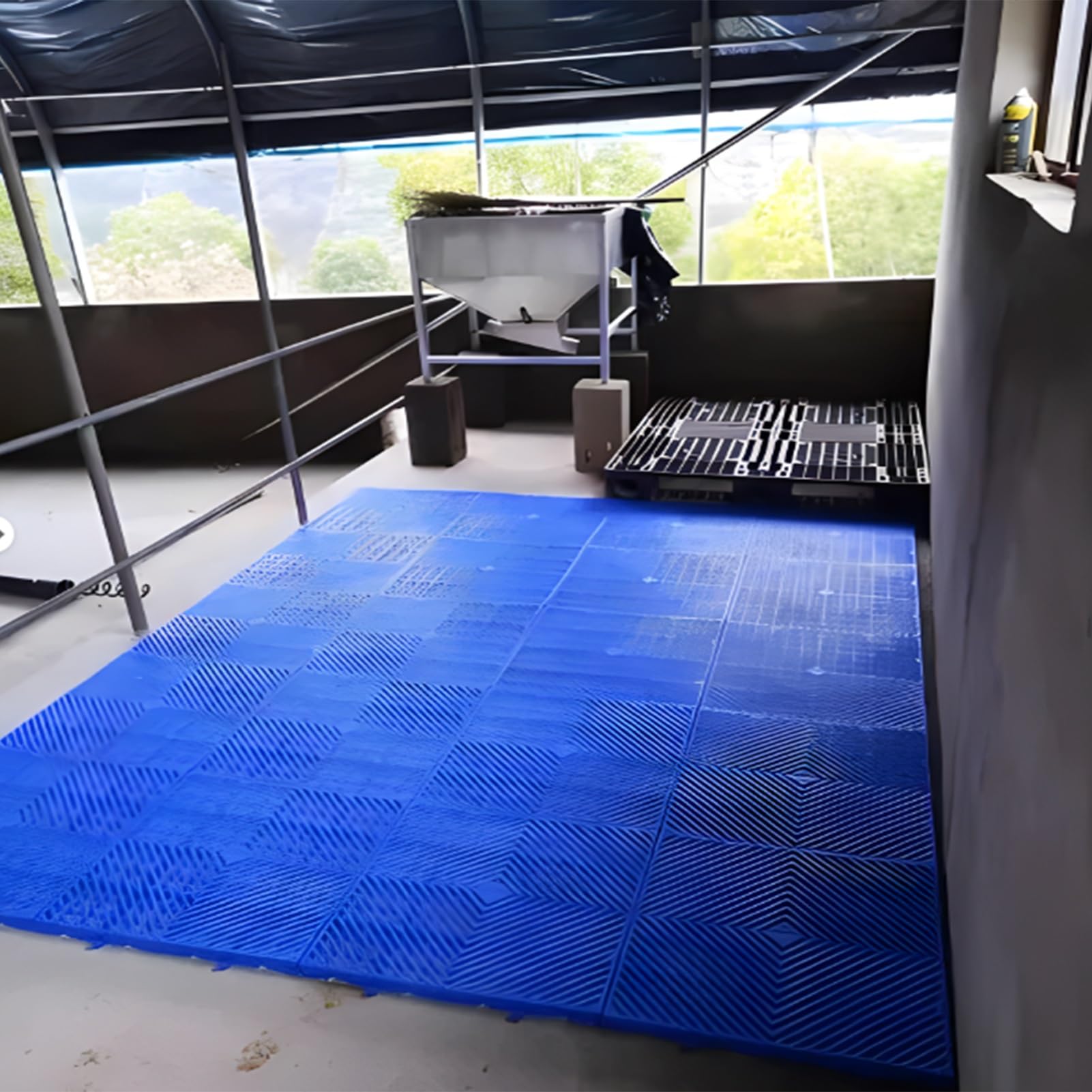 Palettes logistiques en Plastique, palettes légères en Plastique pour entrepôt, Plateau grillagé Respirant, présentoir modulaire en PEHD antidérapant (Bleu 39,4 x 23,6 x 2 Pouces, 10 pièces)