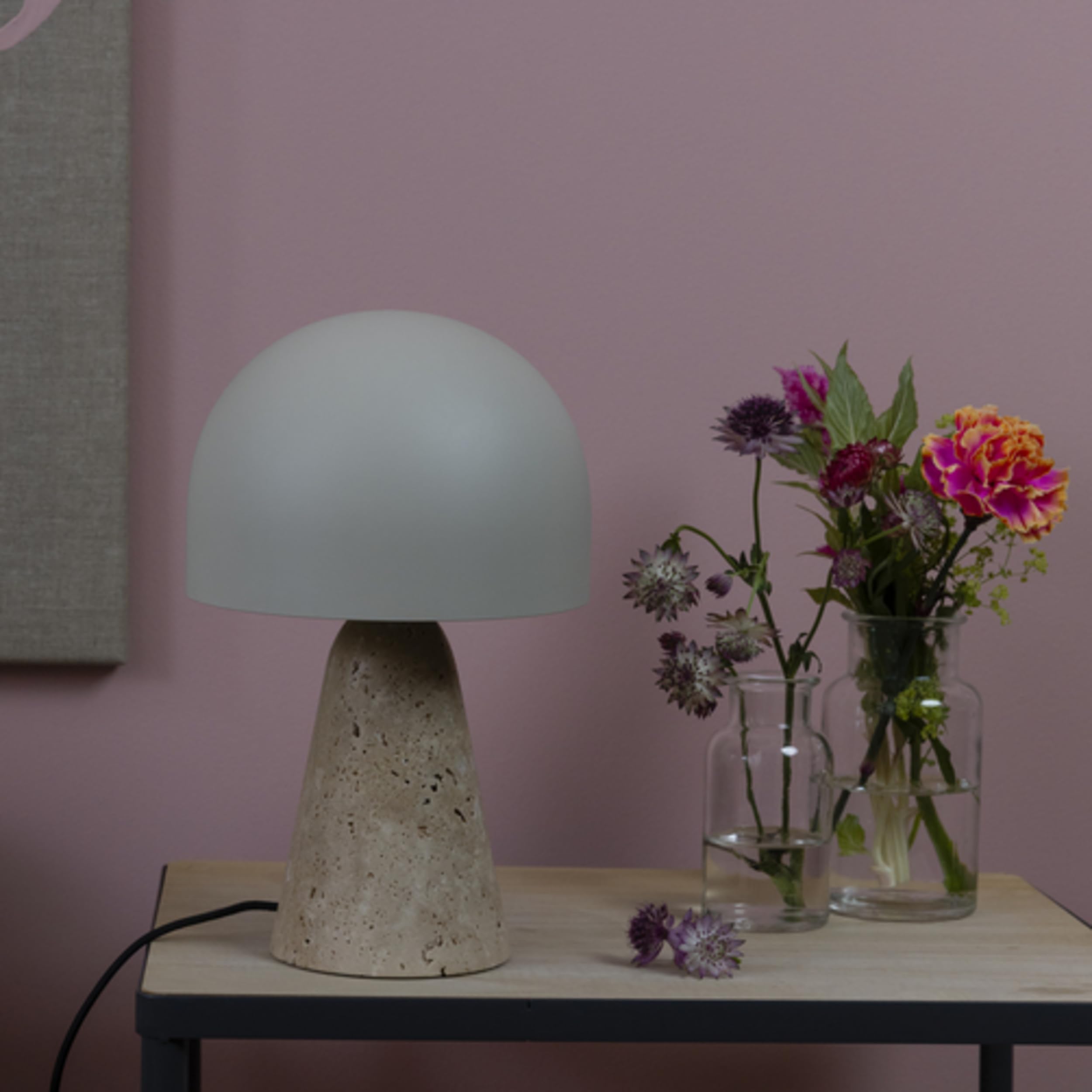 Lightbox Pilz-Tischlampe - Tischleuchte mit Sockel aus Travertin-Stein - Lampe für Wohnzimmer, Schlafzimmer & Fensterbank - exkl. E14 LED