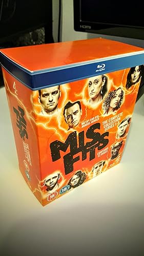 その他 Misfits-Series 1-5 [Blu-ray] [Import] rdzdsi3 Misfits - Series 1-5: Amazon.co.uk: Robert Sheehan, Iwan Rheon