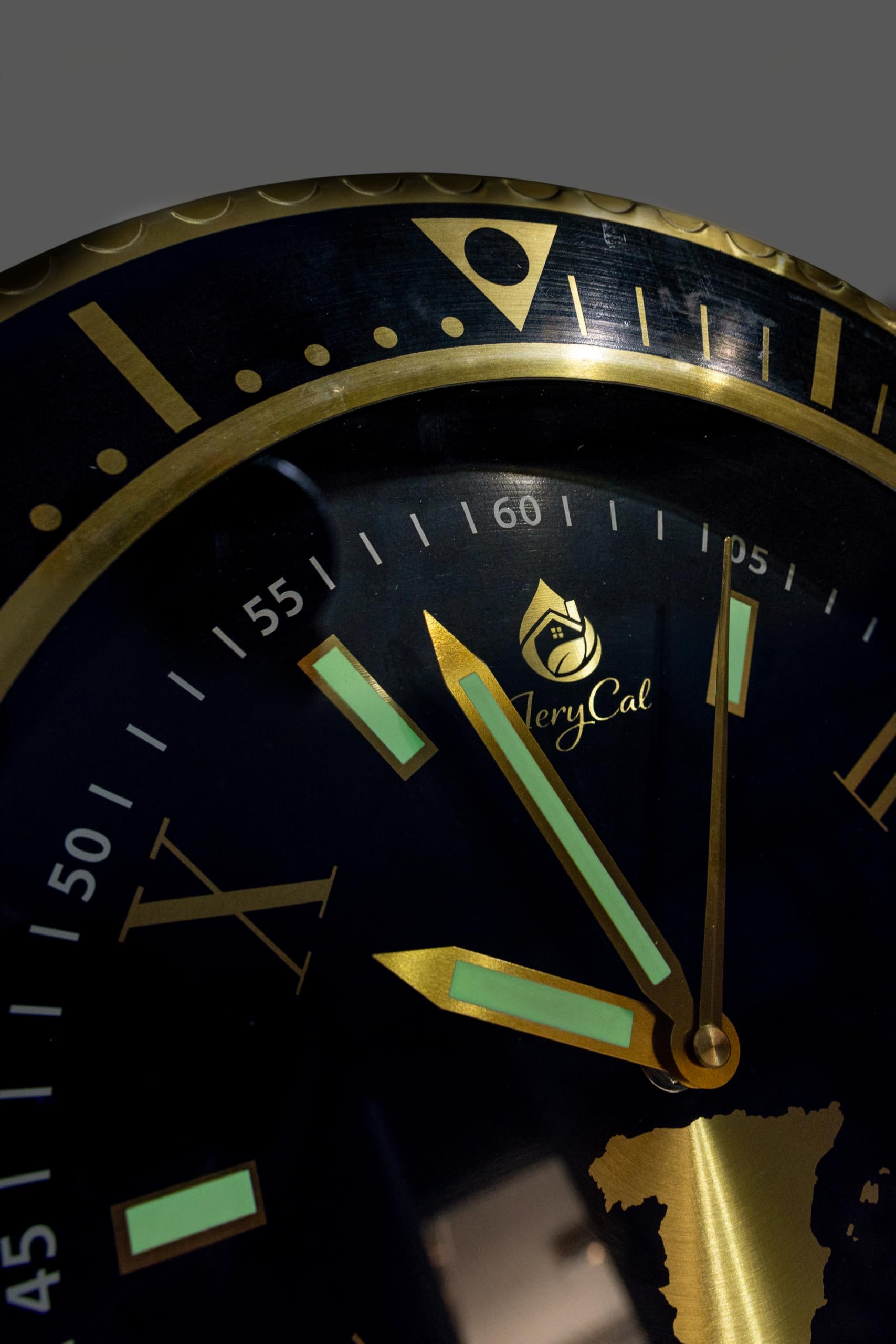 Reloj de Pared Moderno de Metal, Luminoso, 35.6 cm, Dorado y Negro, silencioso, Cocina, Oficina, Sala, Mapa de España, números Romanos.