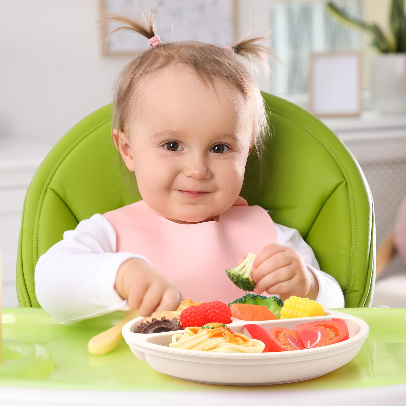 Set Vaisselle Bébé Silicone - Assiette Ventouse, Bol, Bavoir, Couverts DME, Coloris Beige, 6 Mois+