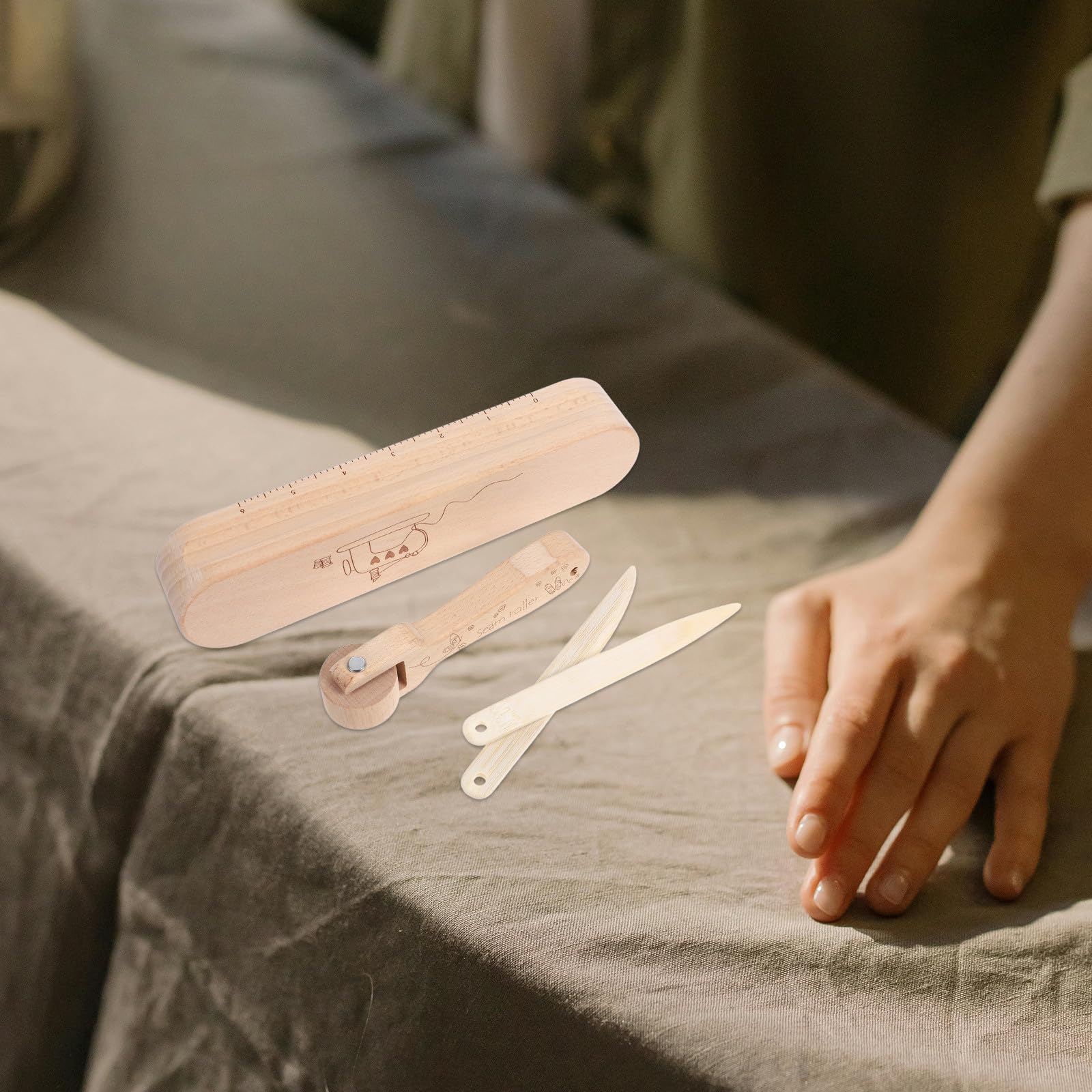 Strumento in Legno per Stirare 4 Pezzi Design Ergonomico, Accessori Versatili per Cucito e Quilting, per Progetti di Cucito a Mano