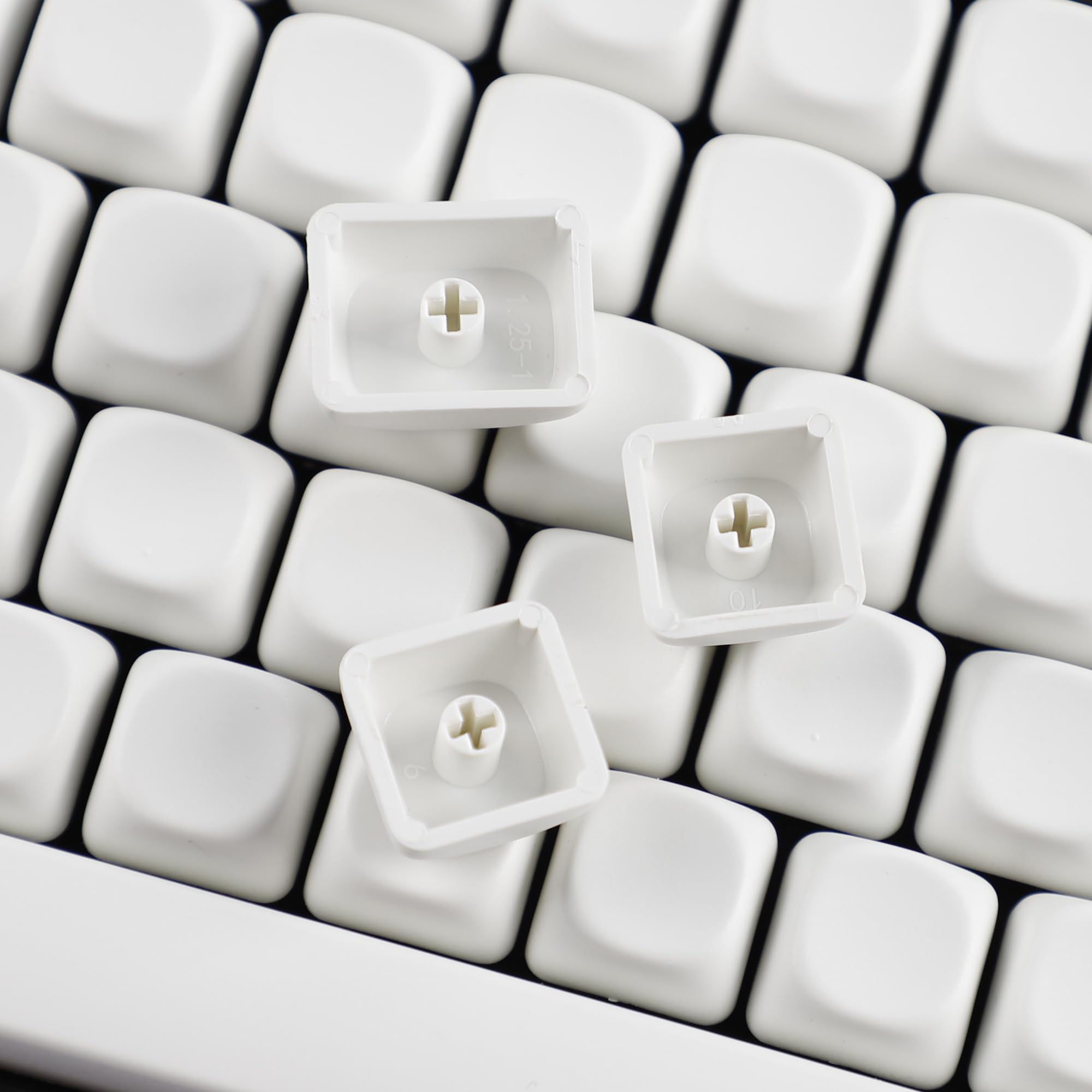 YMDK Pure White MOA-Profil-Tastenkappe, 129 Tasten, einfacher Stil, PBT-Farbstoff-Sublimation, benutzerdefinierte Tastenkappen für 61/68/84/87/98/104/108 MX mechanische Tastatur